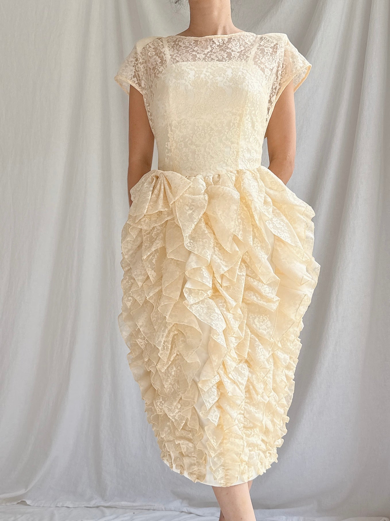 1980s Butter Yellow Lace Ruffled Dress - S