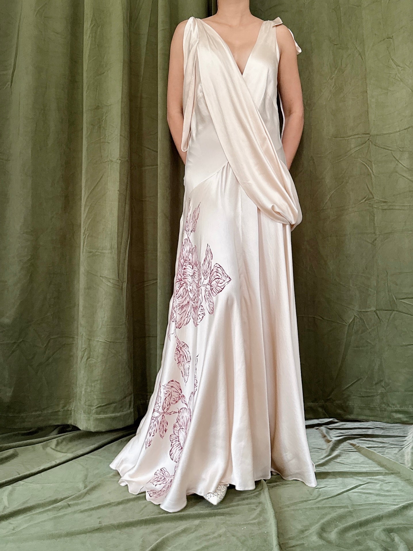 Vintage Ecru Painted Peony Silk Gown - M