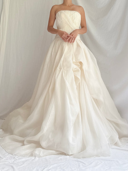 vera wang organza dress White by Vera Wang | Dresses | White By Vera Wang Textured Organza Wedding Gown Size 2