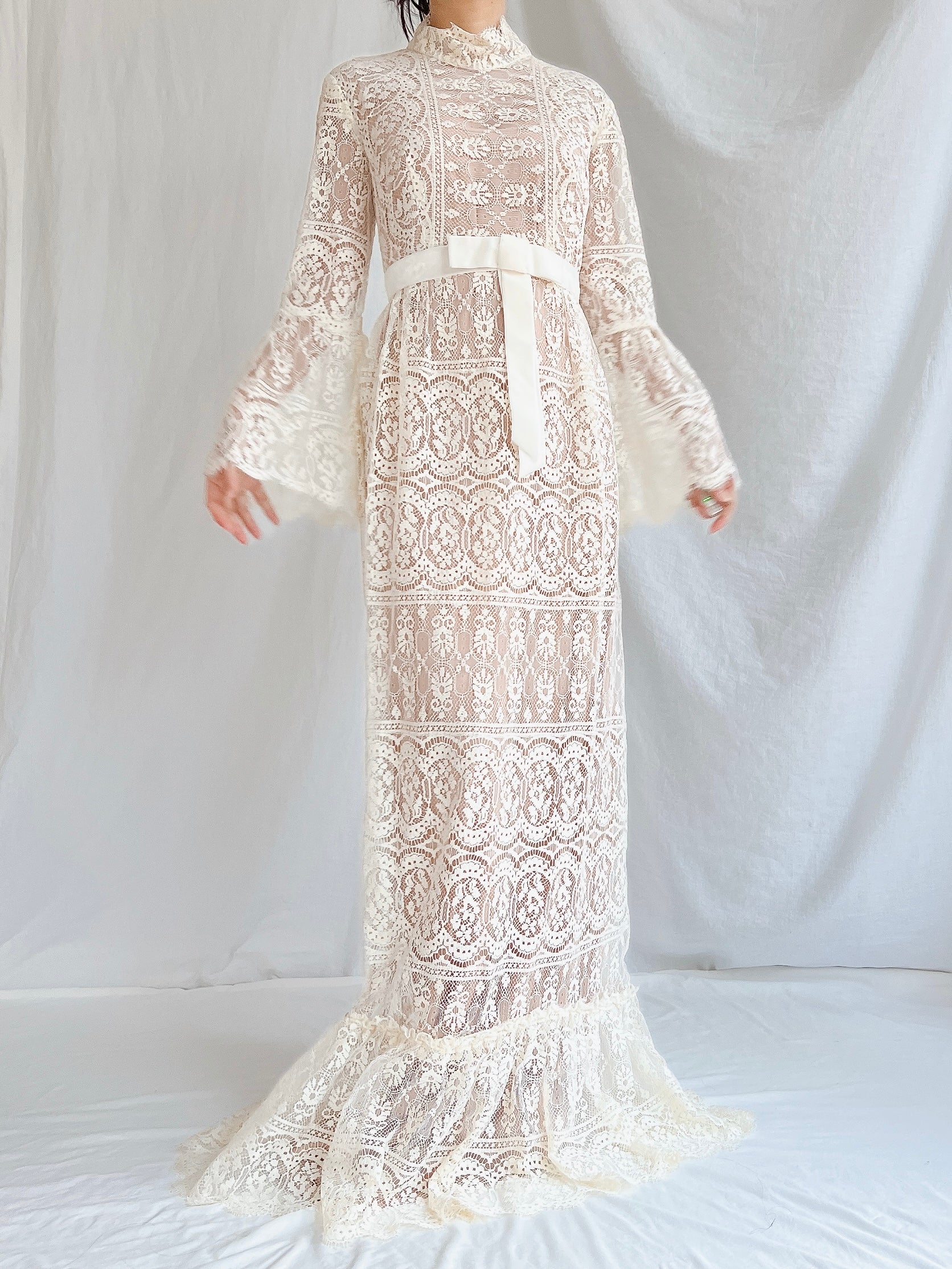 1970s Sheer Filet Lace Gown - M