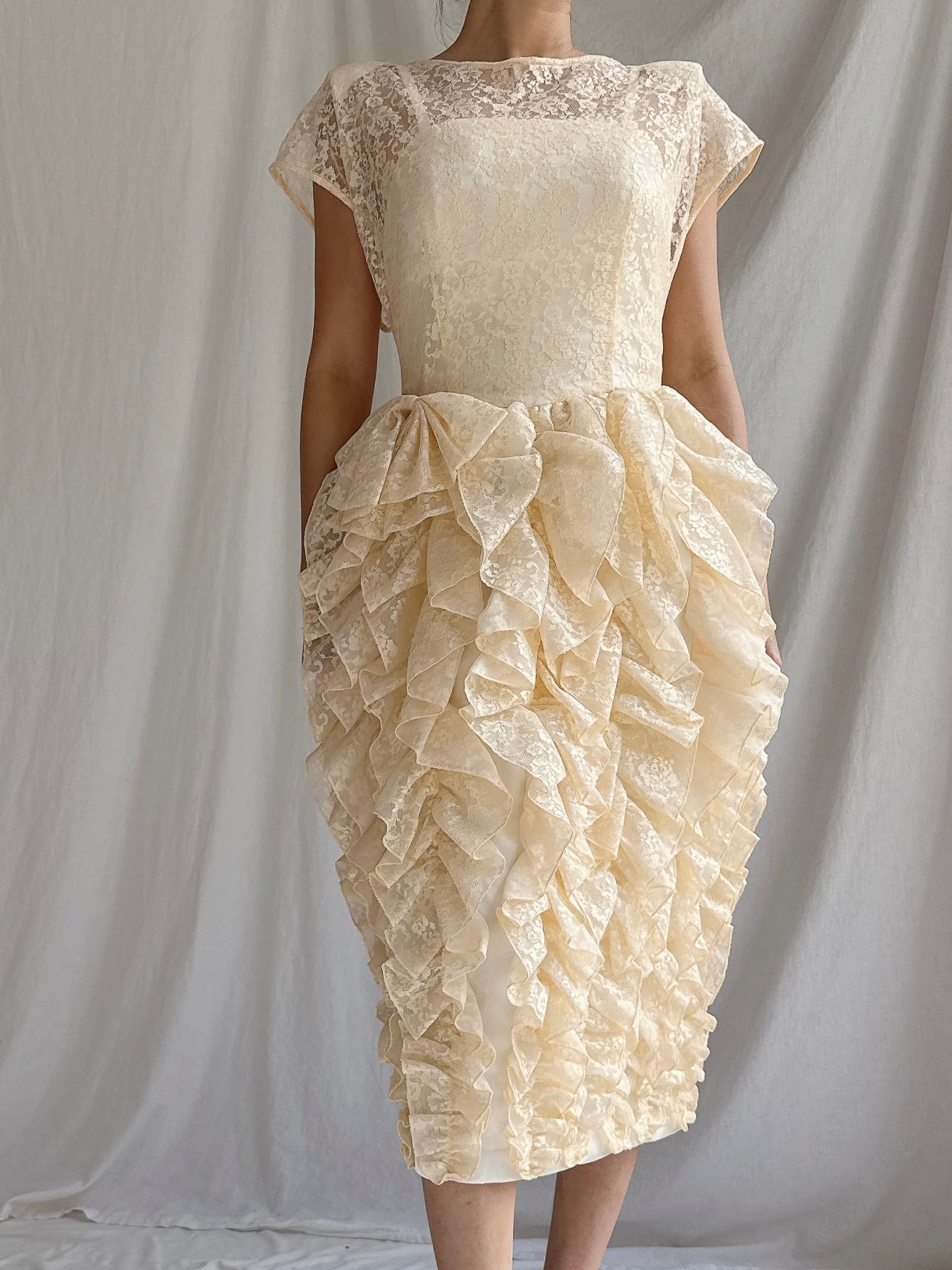 1980s Butter Yellow Lace Ruffled Dress - S