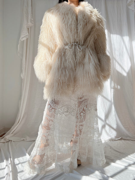 6956A23F-D812-430F-9E8F-