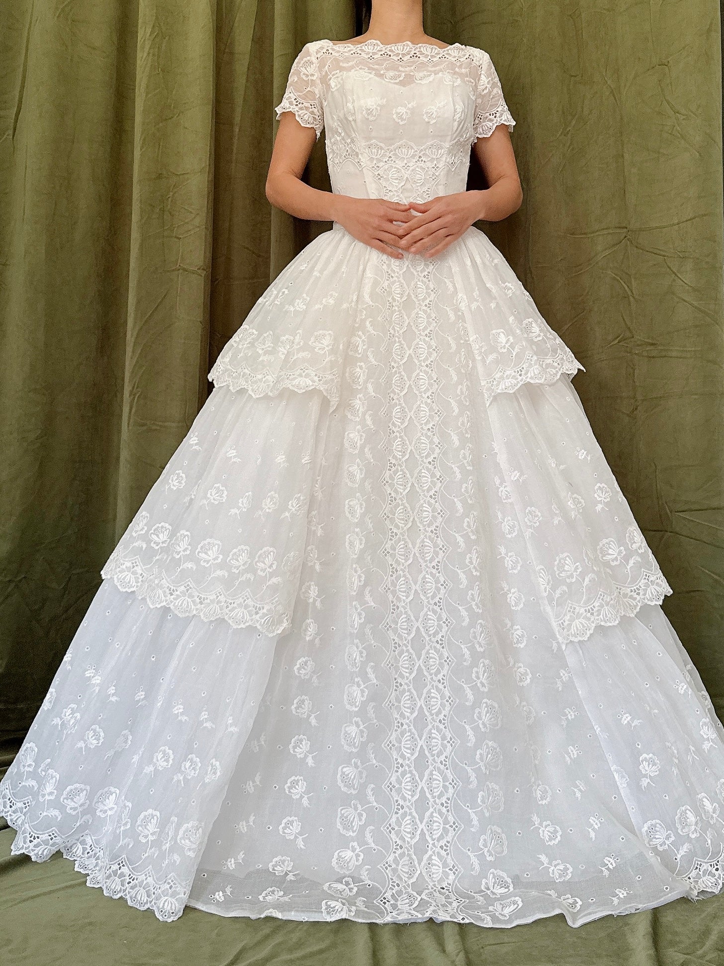 Vintage Embroidered Side Tiered Gown - XS