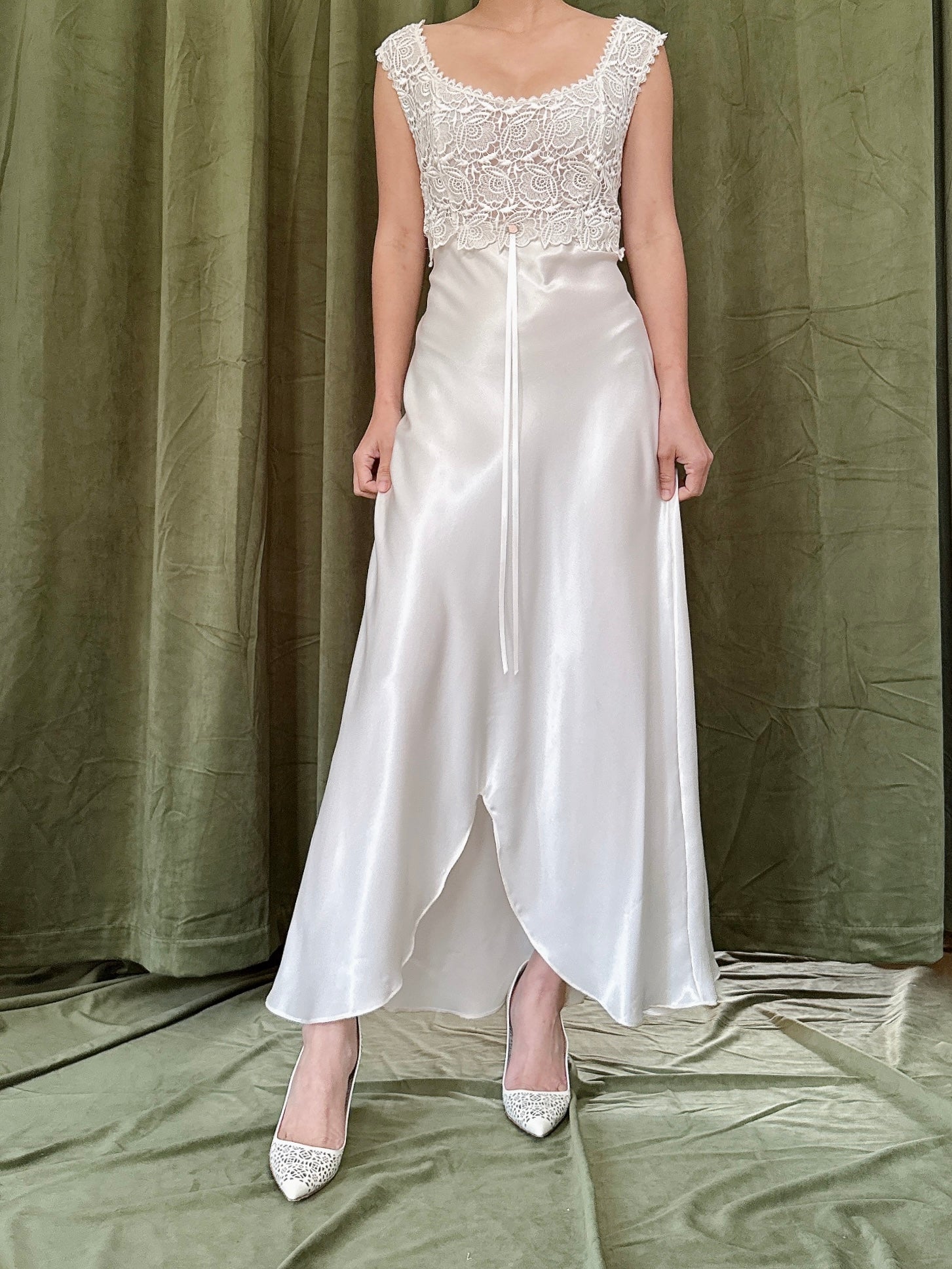 Vintage Embroidered Lace Slip Dress - S-M