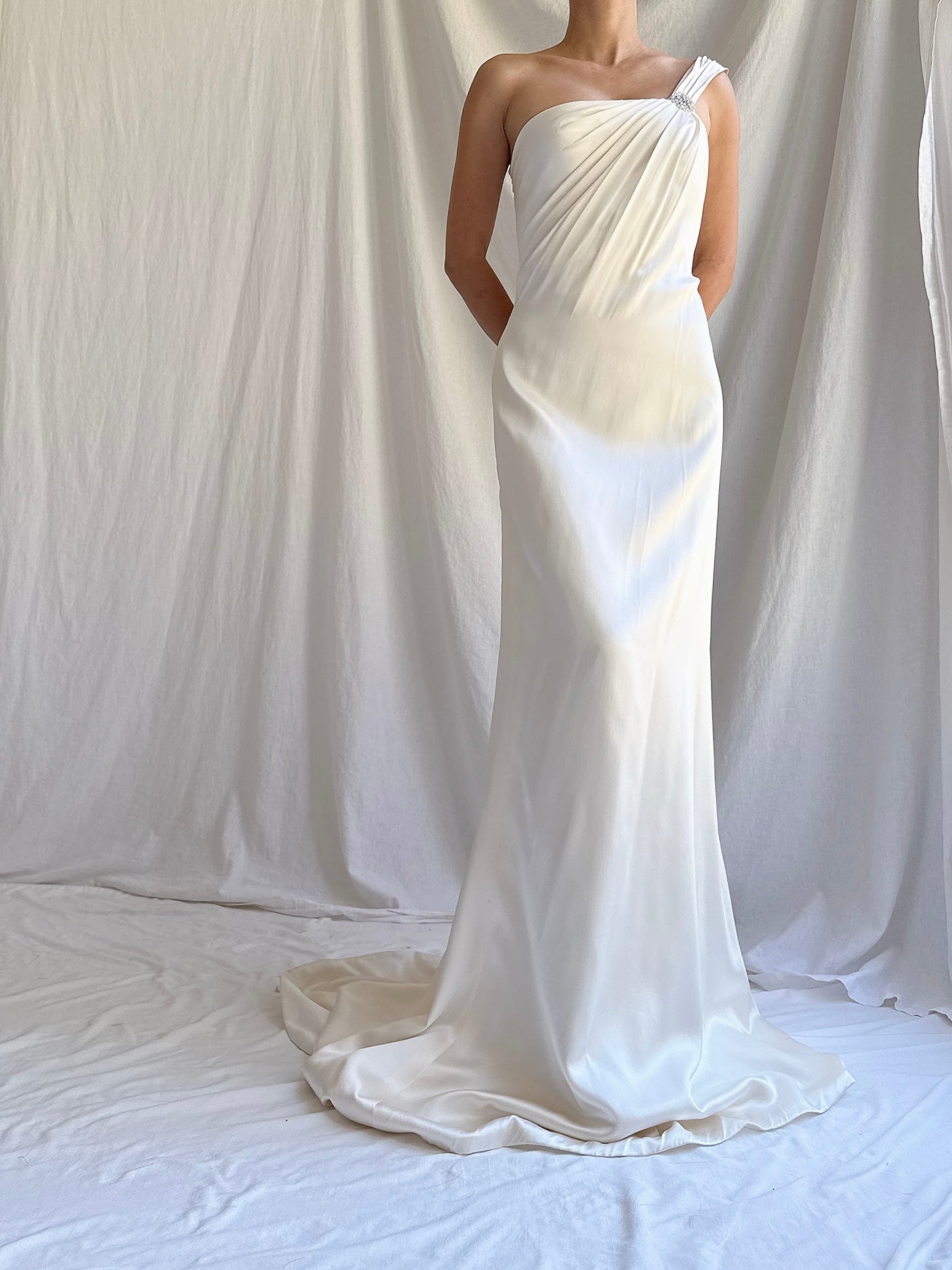 Vintage Angelina Silk One Shoulder Gown - M/8