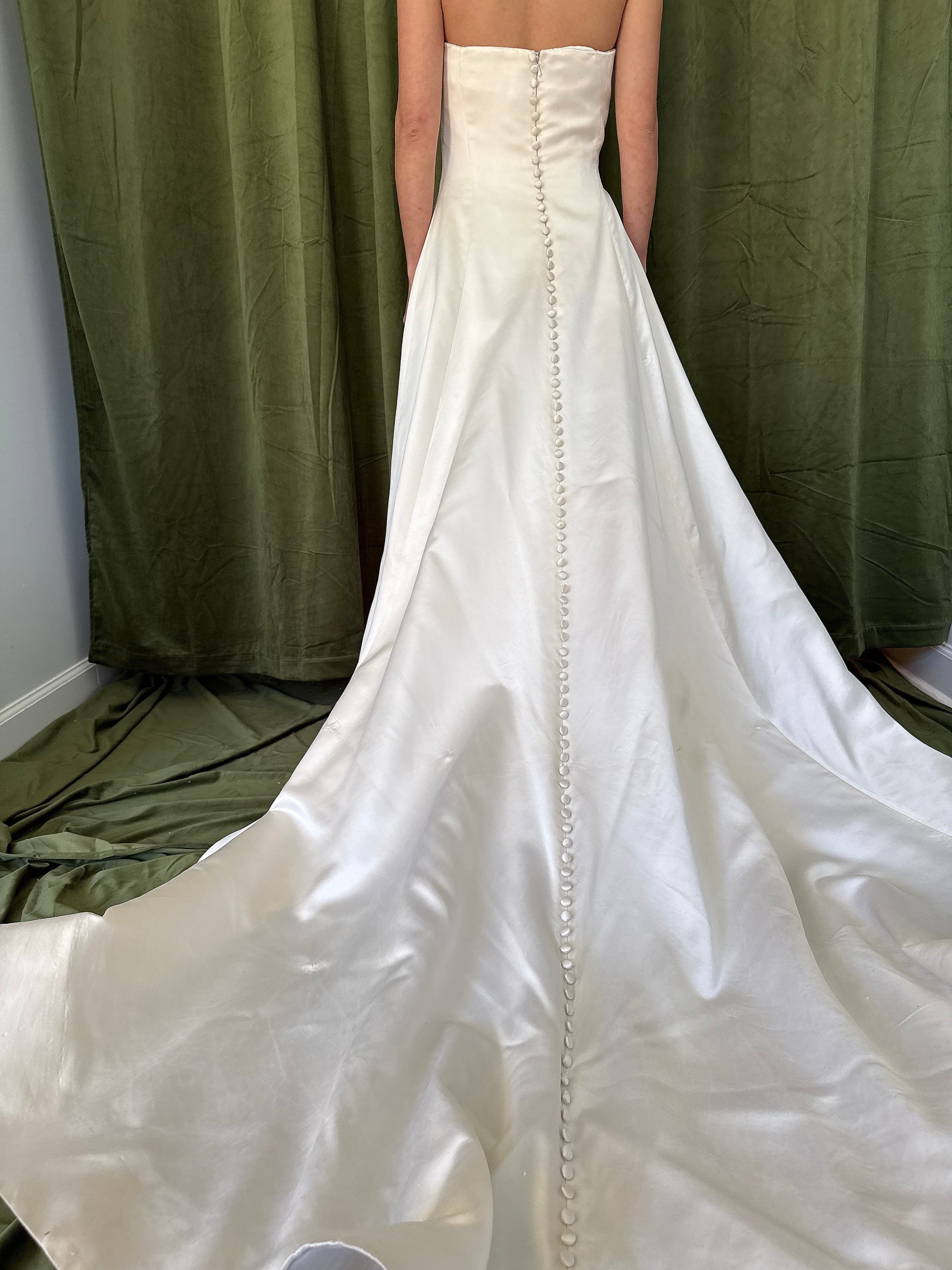Vintage Vera Wang Silk Draped Gown - M/6