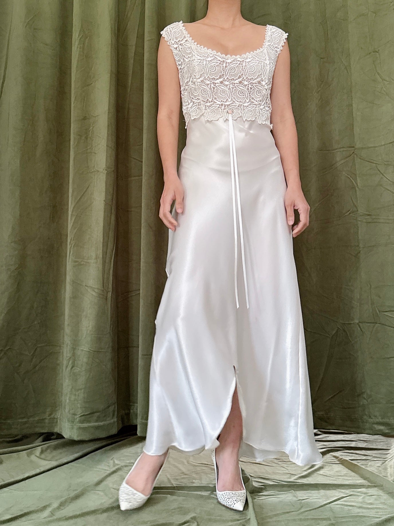 Vintage Embroidered Lace Slip Dress - S-M