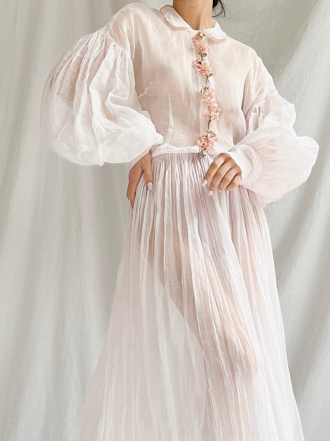 1940s Sheer Organdy Puff Sleeves Gown - M