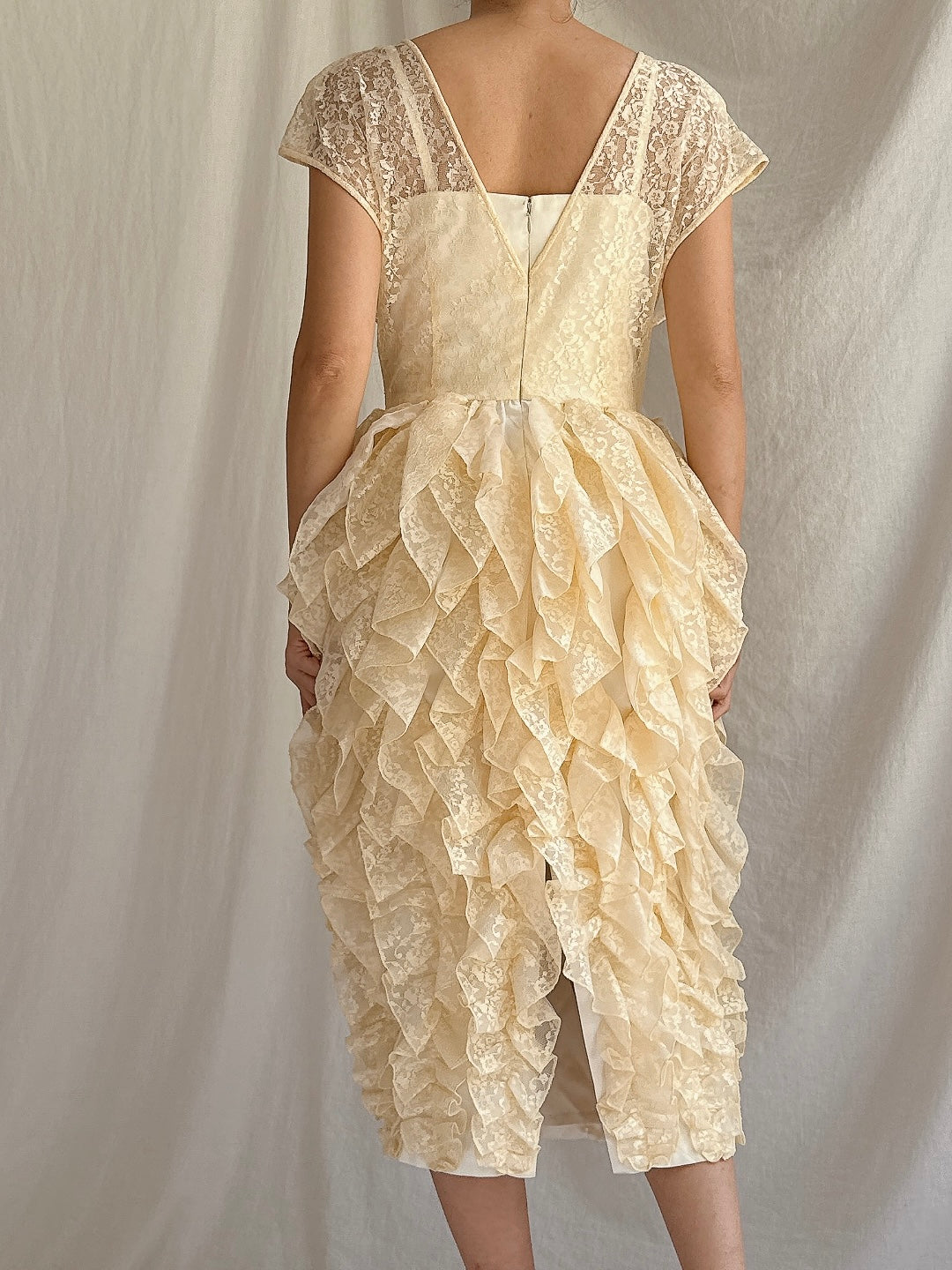 1980s Butter Yellow Lace Ruffled Dress - S