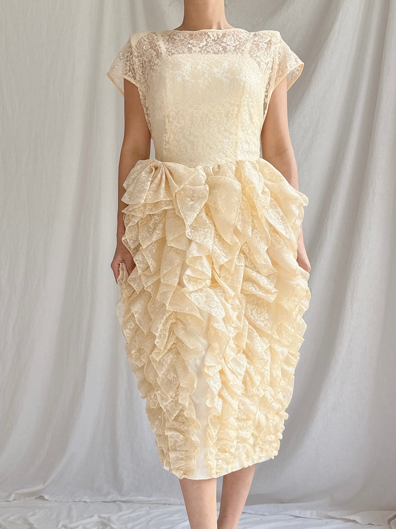 1980s Butter Yellow Lace Ruffled Dress - S