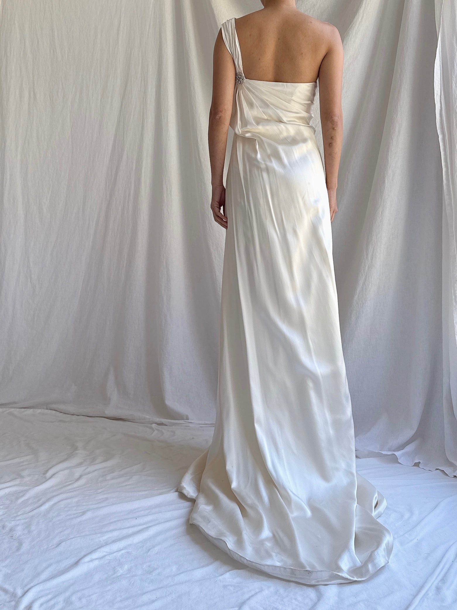 Vintage Angelina Silk One Shoulder Gown - M/8