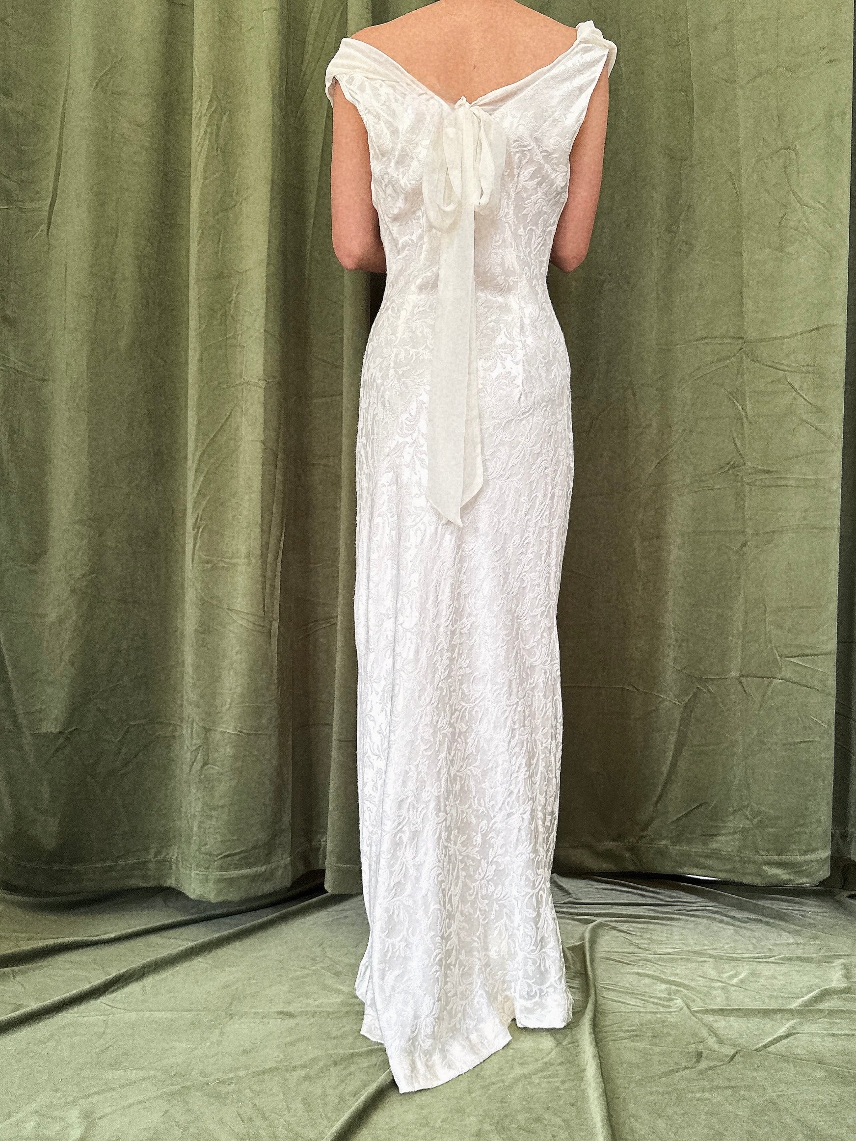 Vintage Rayon Textured Floral Slip - S