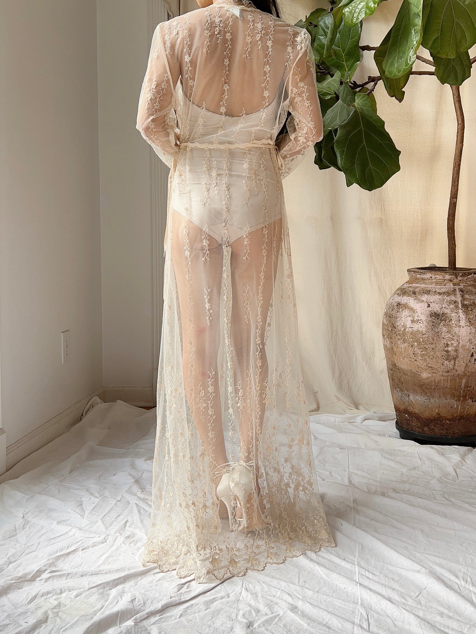 Vintage Ecru Tulle Dressing Gown - S-M