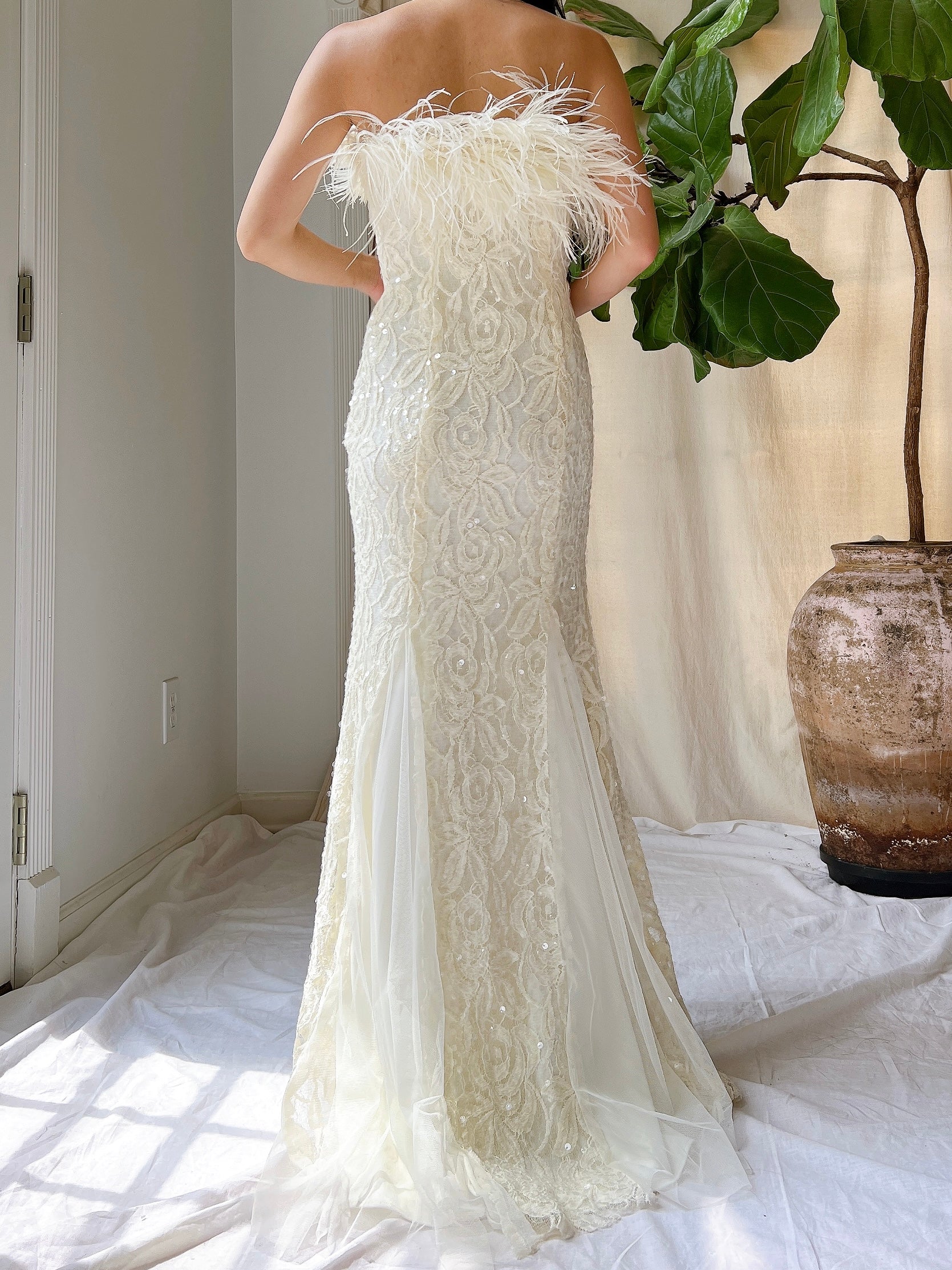Vintage Strapless Lace and Feather Gown - XS