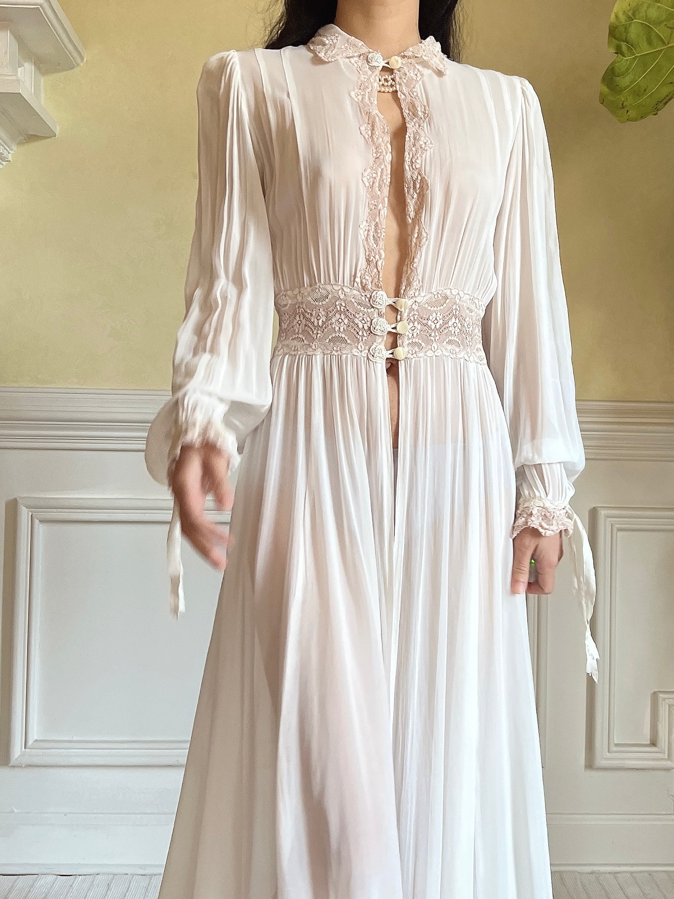 1930s Poet Sleeve Dressing Gown - XS