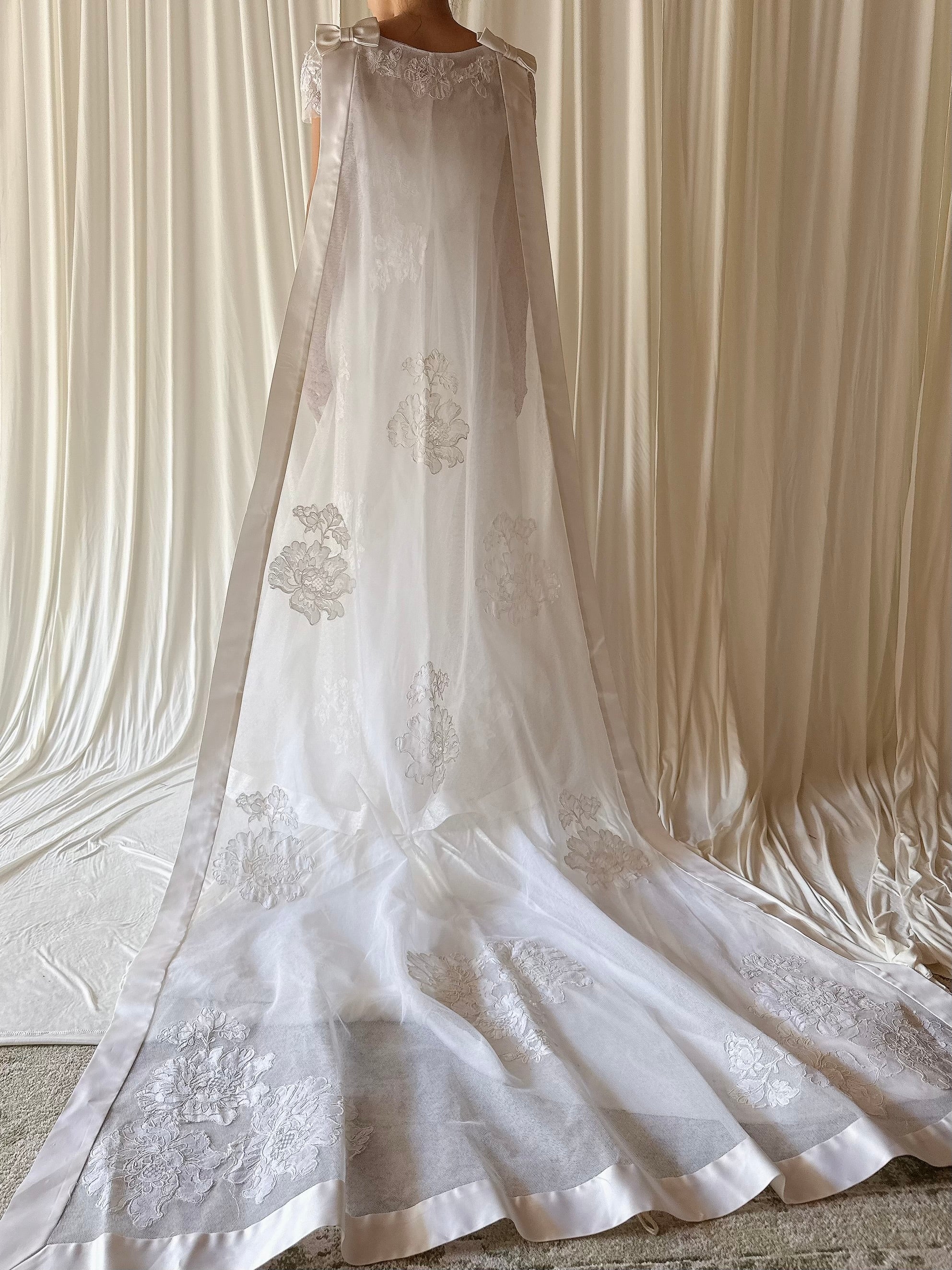1960s Tulle and Lace Gown - S