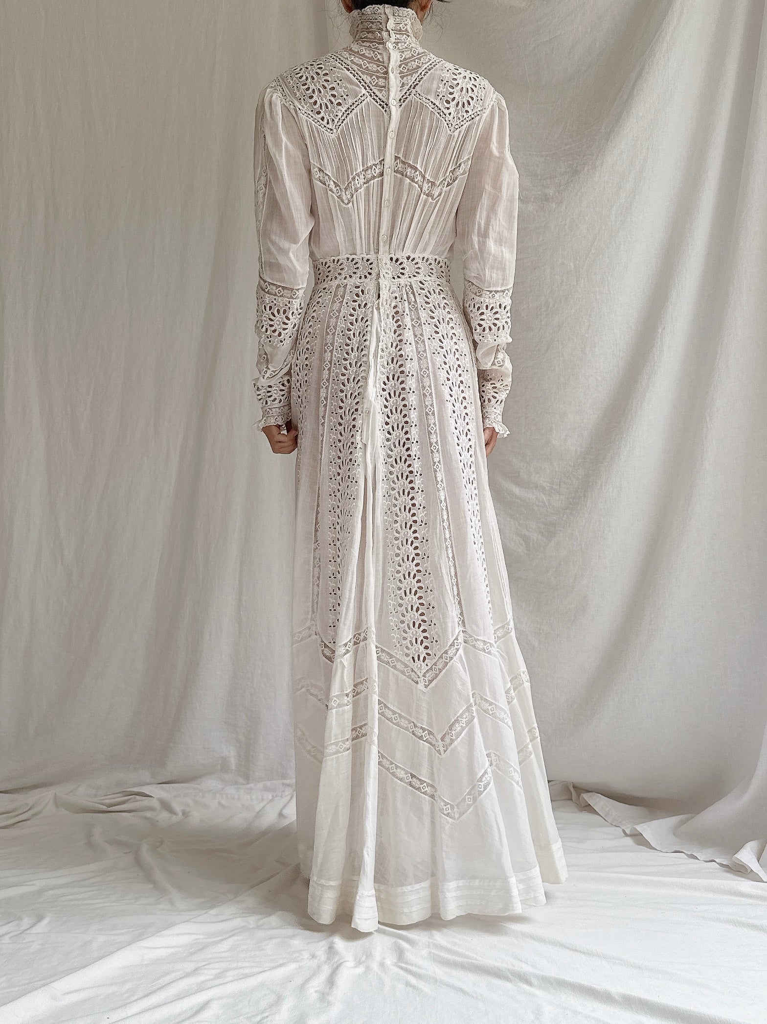 Victorian Cotton and Lace Dress - XS