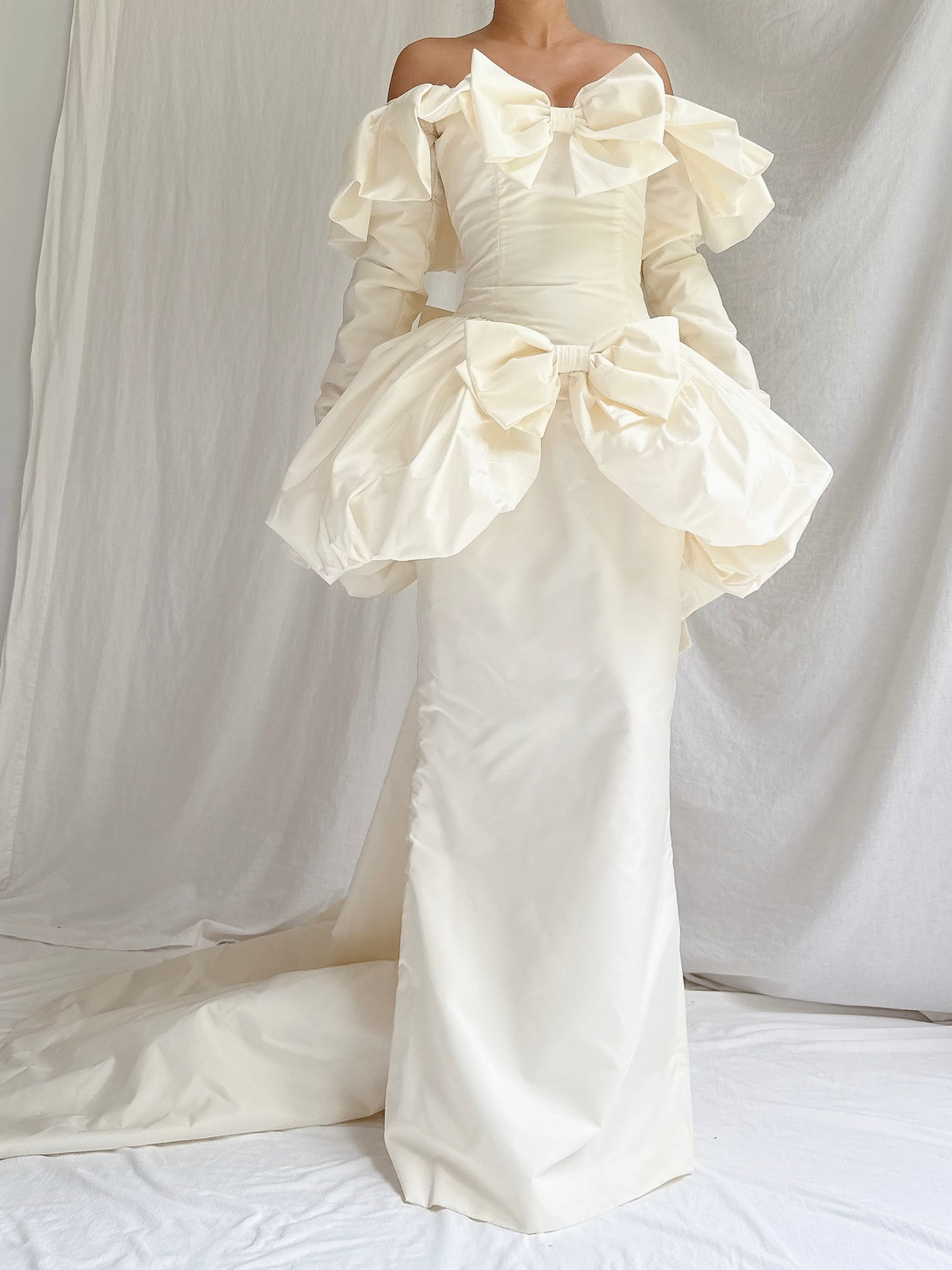 1980s Taffeta Peplum Bow Gown - XS
