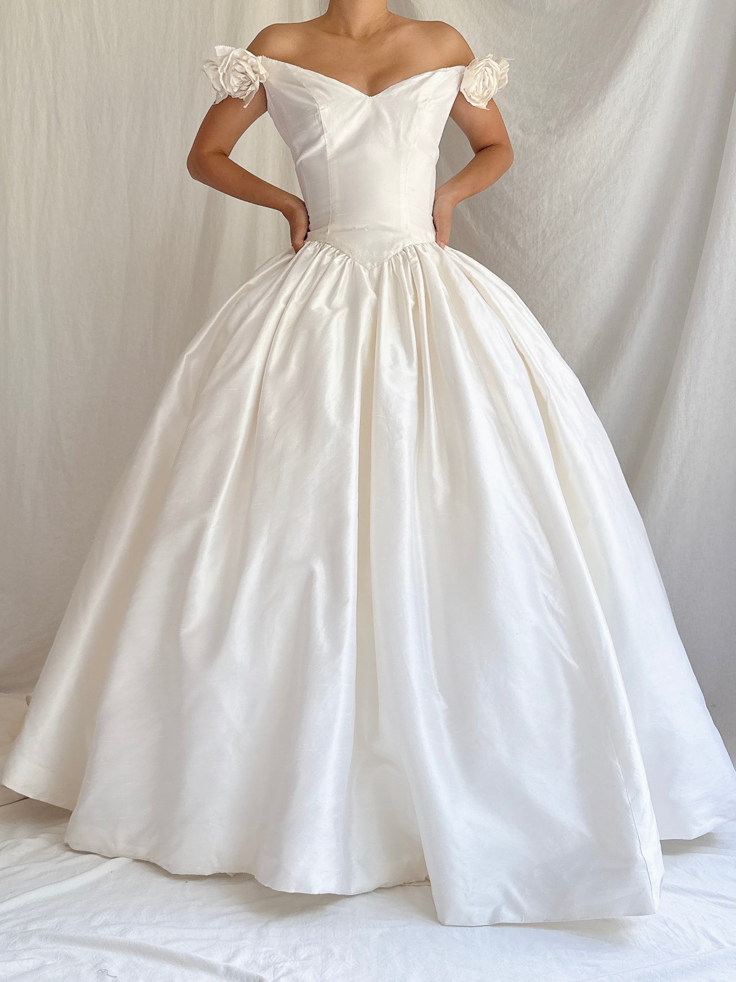 Vintage Off-the-Shoulder Silk Gown - S