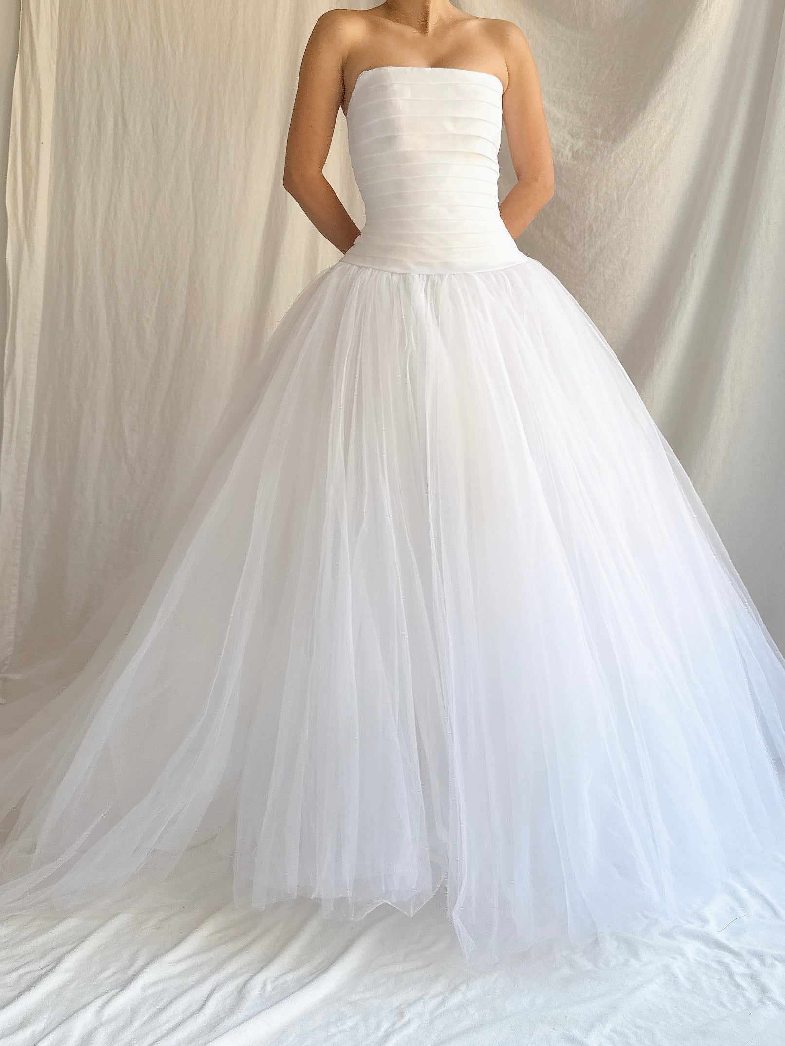 1990s Oleg Cassini White Tulle Gown - M/8