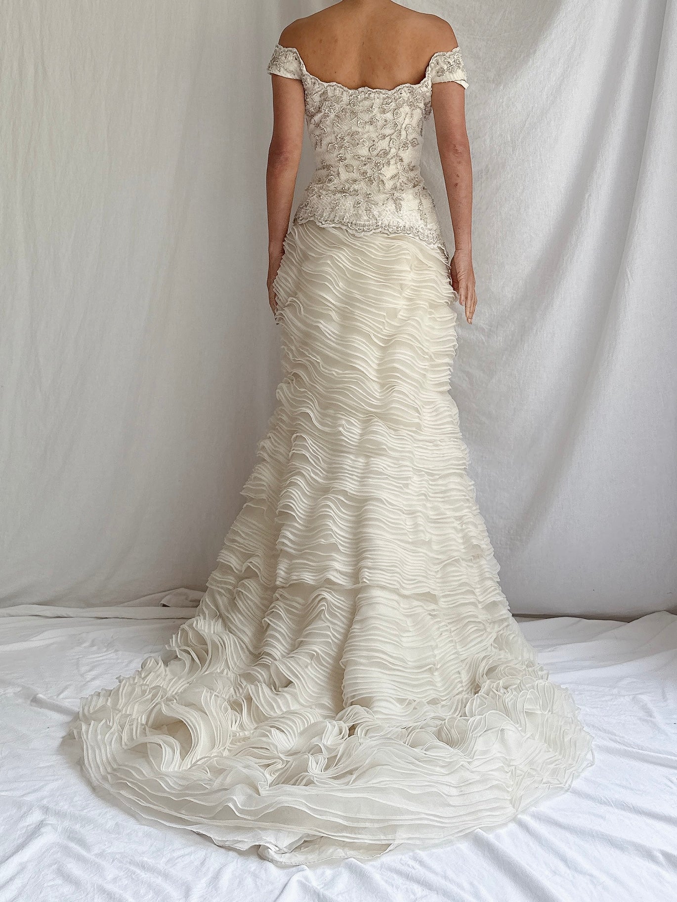 00 YSA Makino Ruffled Gown - M