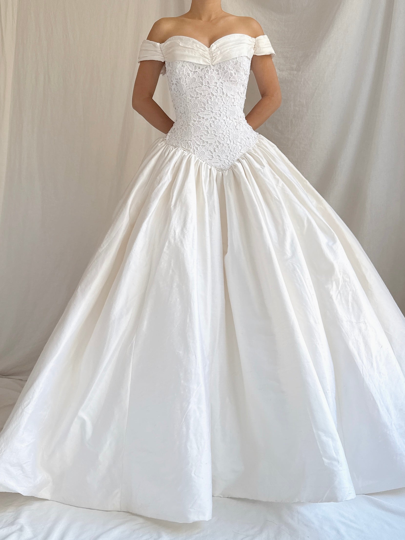 Vintage Off-the-Shoulder Gown - S