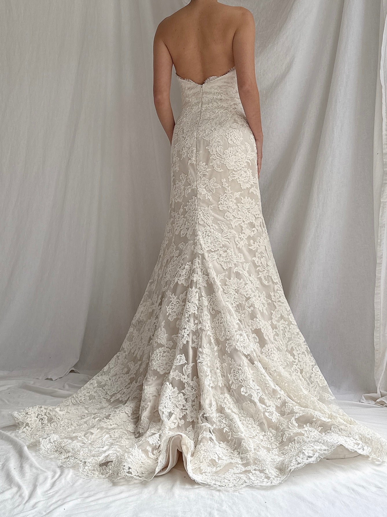 Vintage Jim Hjelm Alencon Lace Gown - S 6