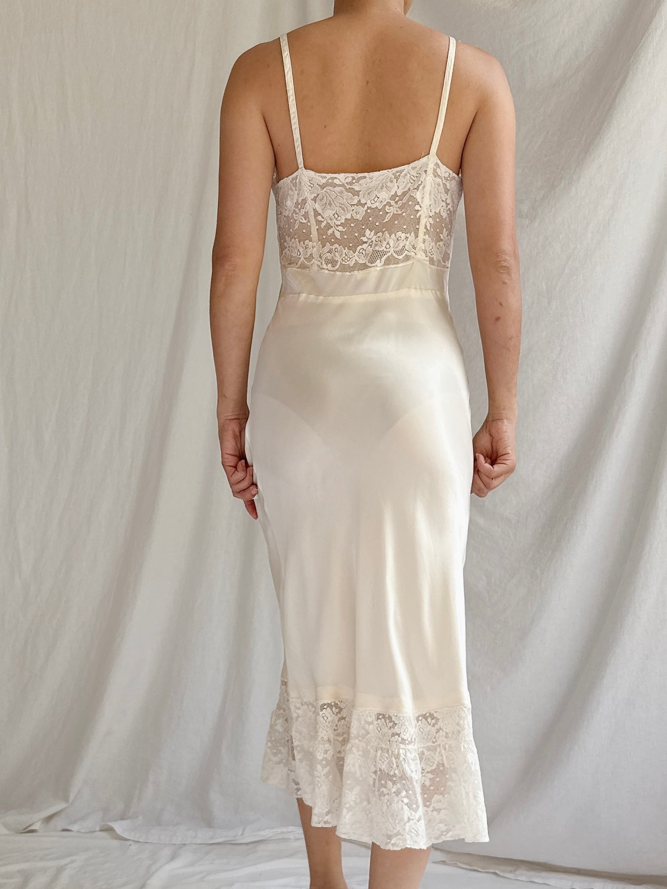 1930s Ivory Satin Slip - XS