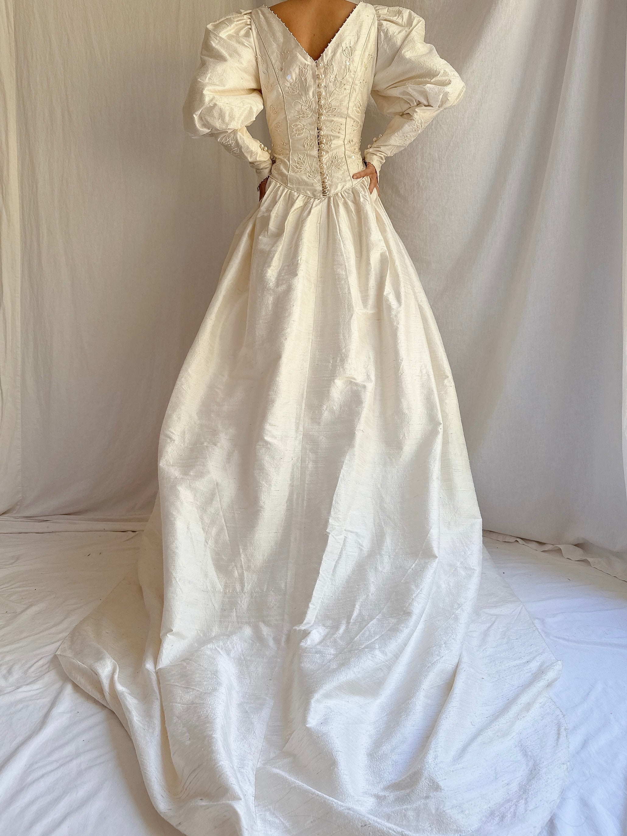1980s Raw Silk Puff Sleeve Gown - 8/10