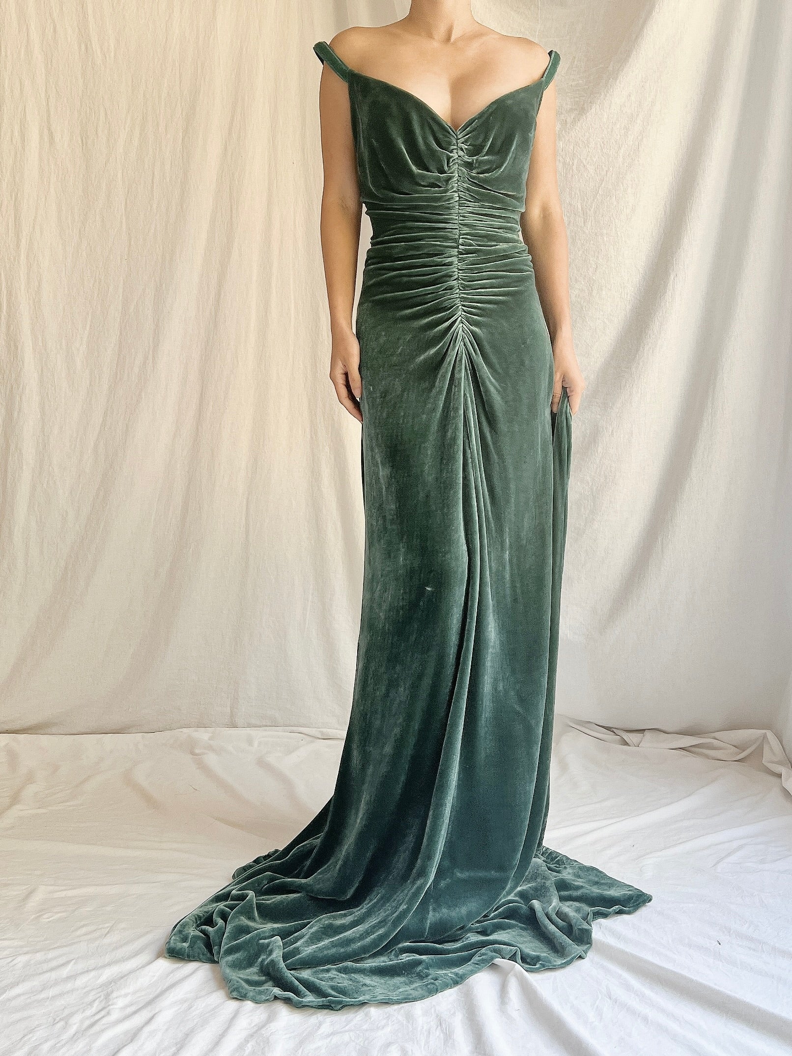 long green velvet dress Vintage Moss Green Bellville Sassoon Silk Velvet Gown - L