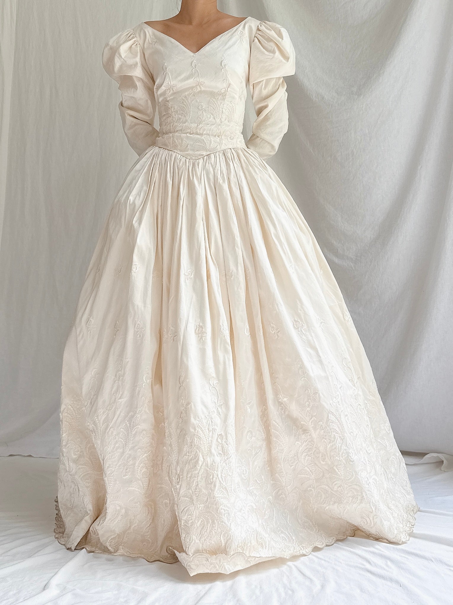 Vintage Silk Embroidered Gown - M