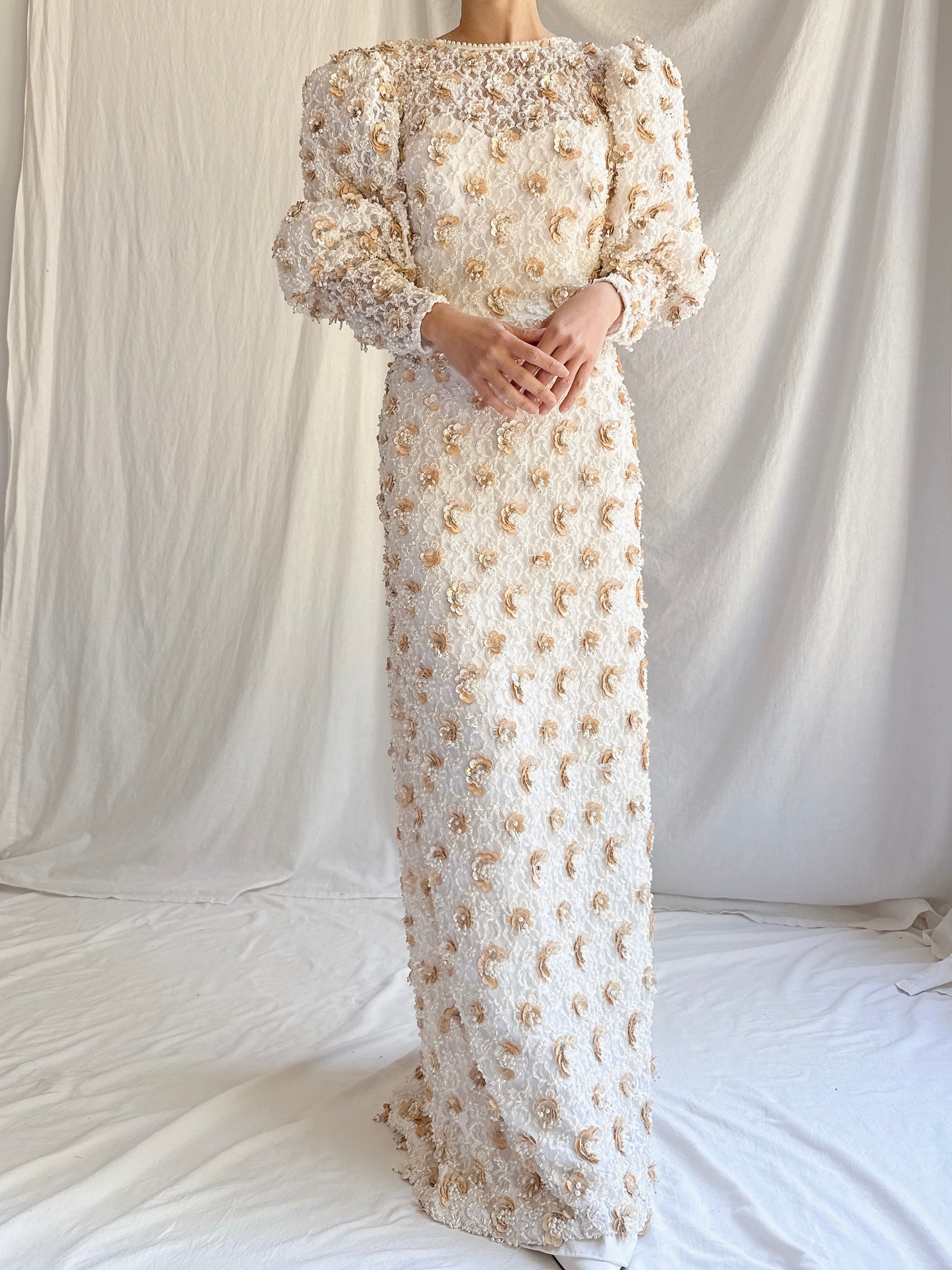1980s Mutton Sleeves Lace Beaded Gown - M