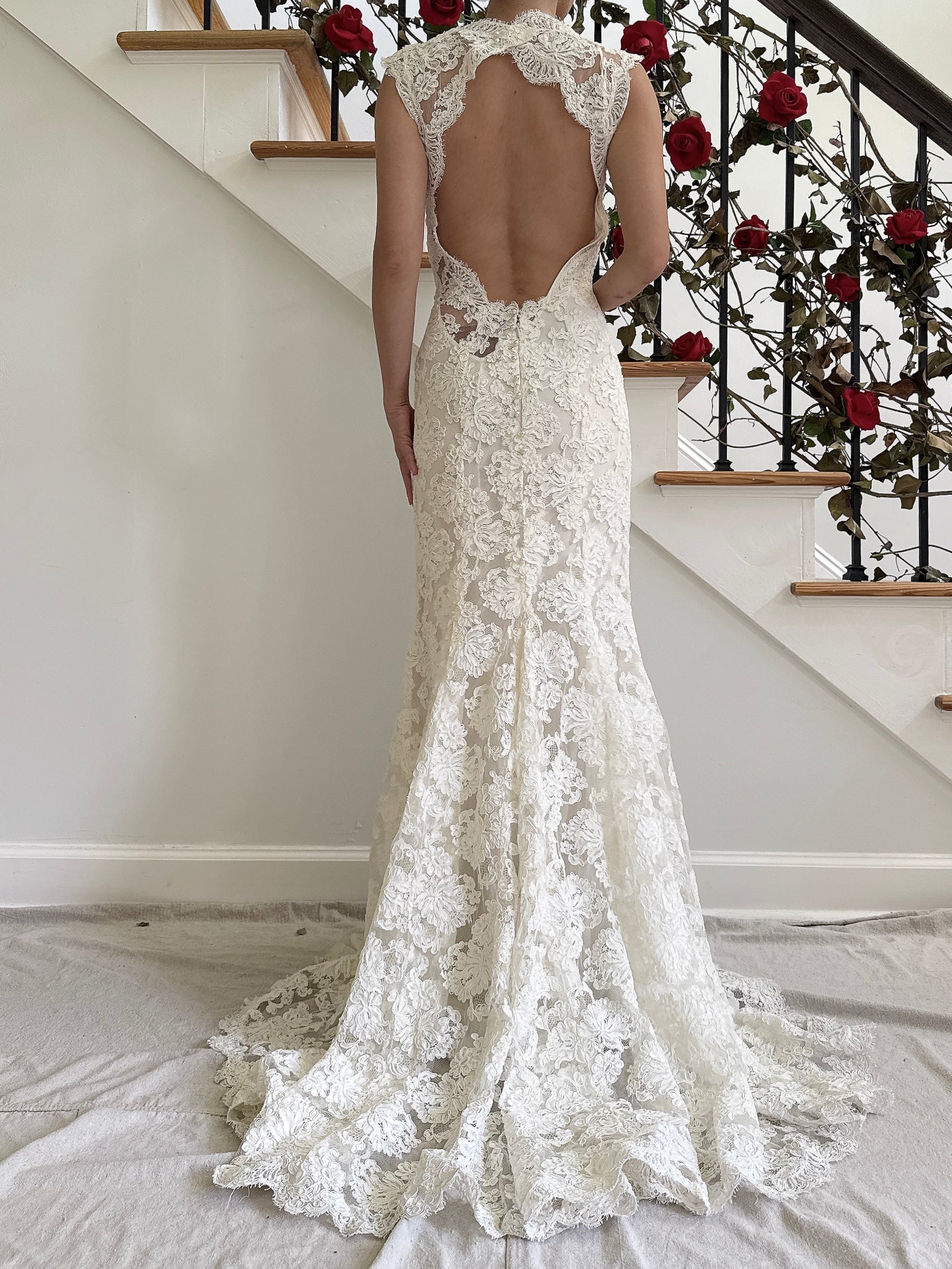 Vintage Monique Llhuilier Lace Gown - XS/S