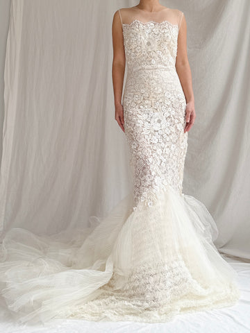 Yolancris Crew Neck Lace Gown - M/6