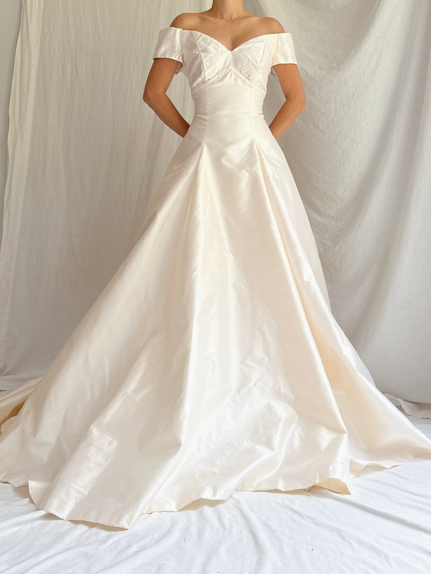 Vintage Silk Wide-Neck Gown - S