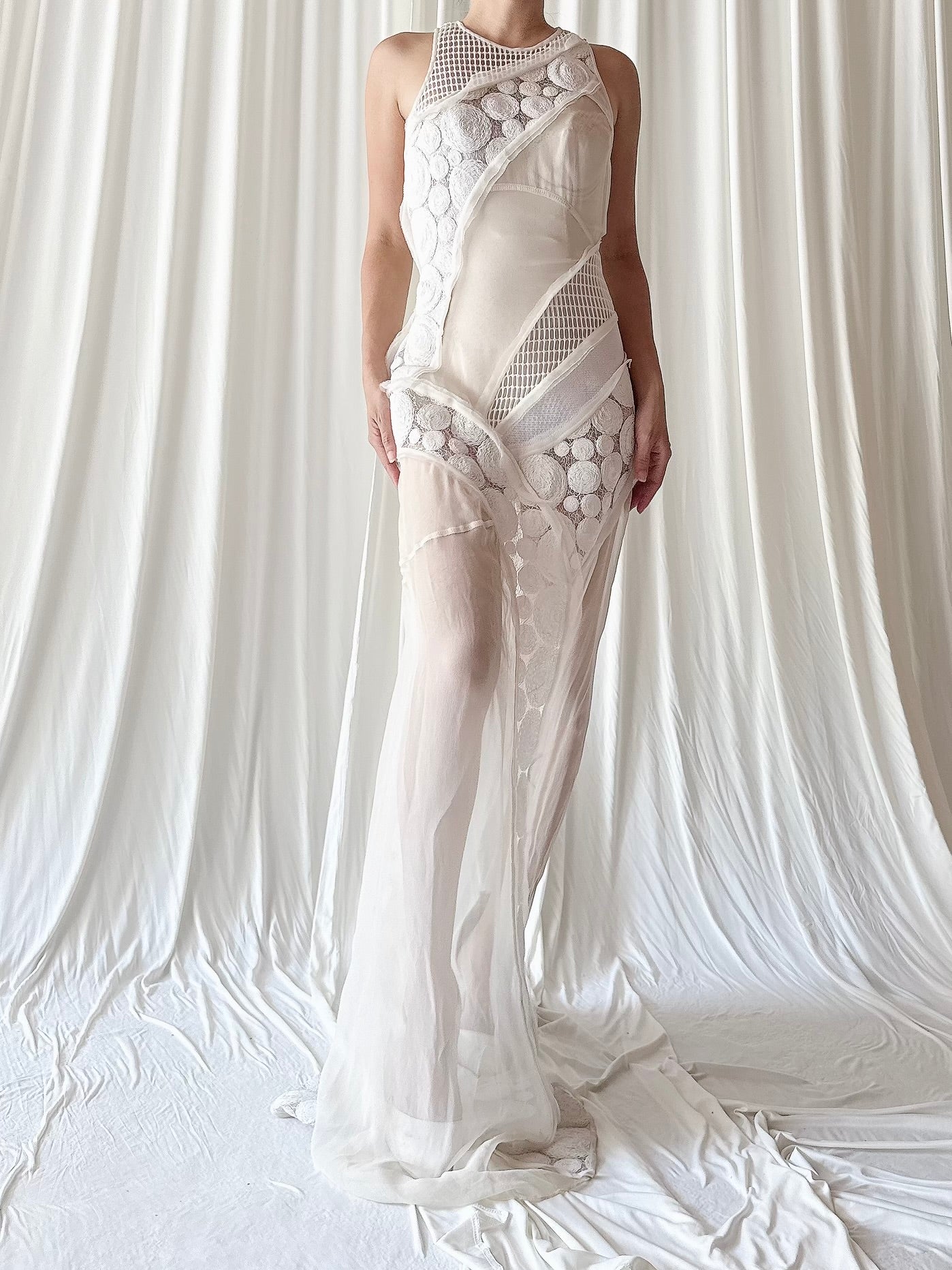 2014 Vera Wang Silk Embroidered Gown - S/2/4