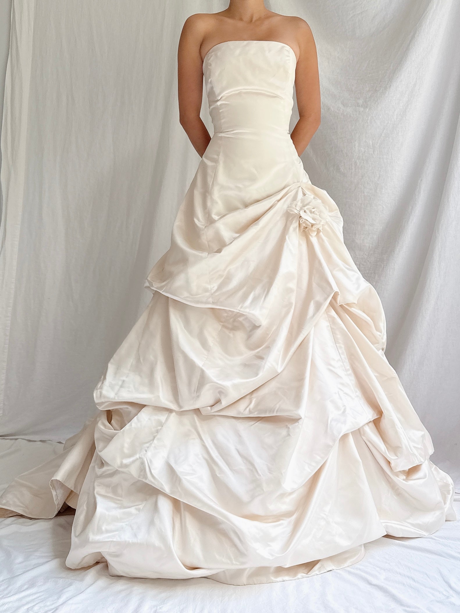 Vintage Alvina Valenta Couture Silk Draped Gown - L/10