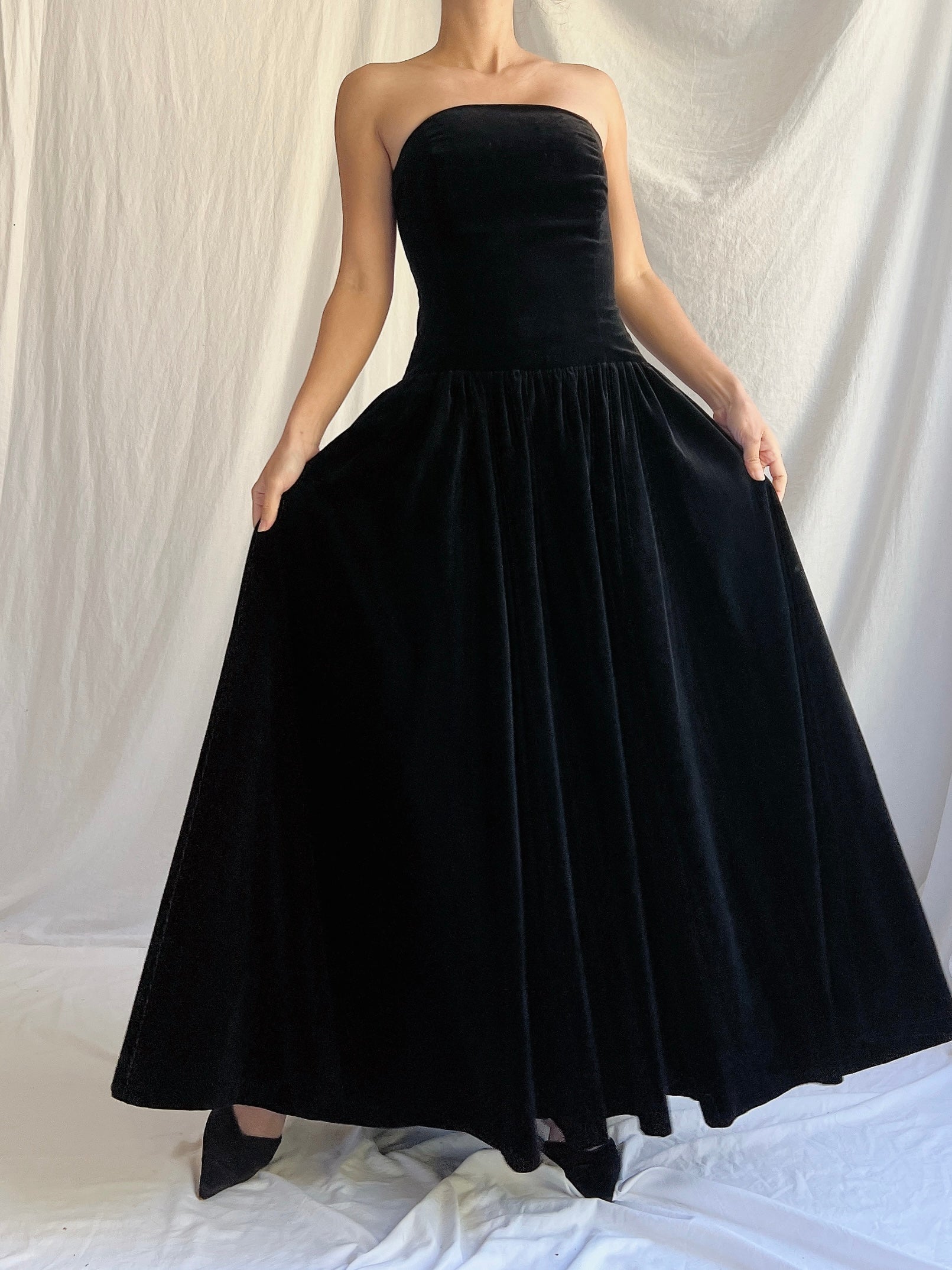 Vintage Laura Ashley Velvet Dropped Waist Dress - S | G O S S A M E R Vintage Laura Ashley Velvet Dropped Waist Dress - S | G O S S A M E R