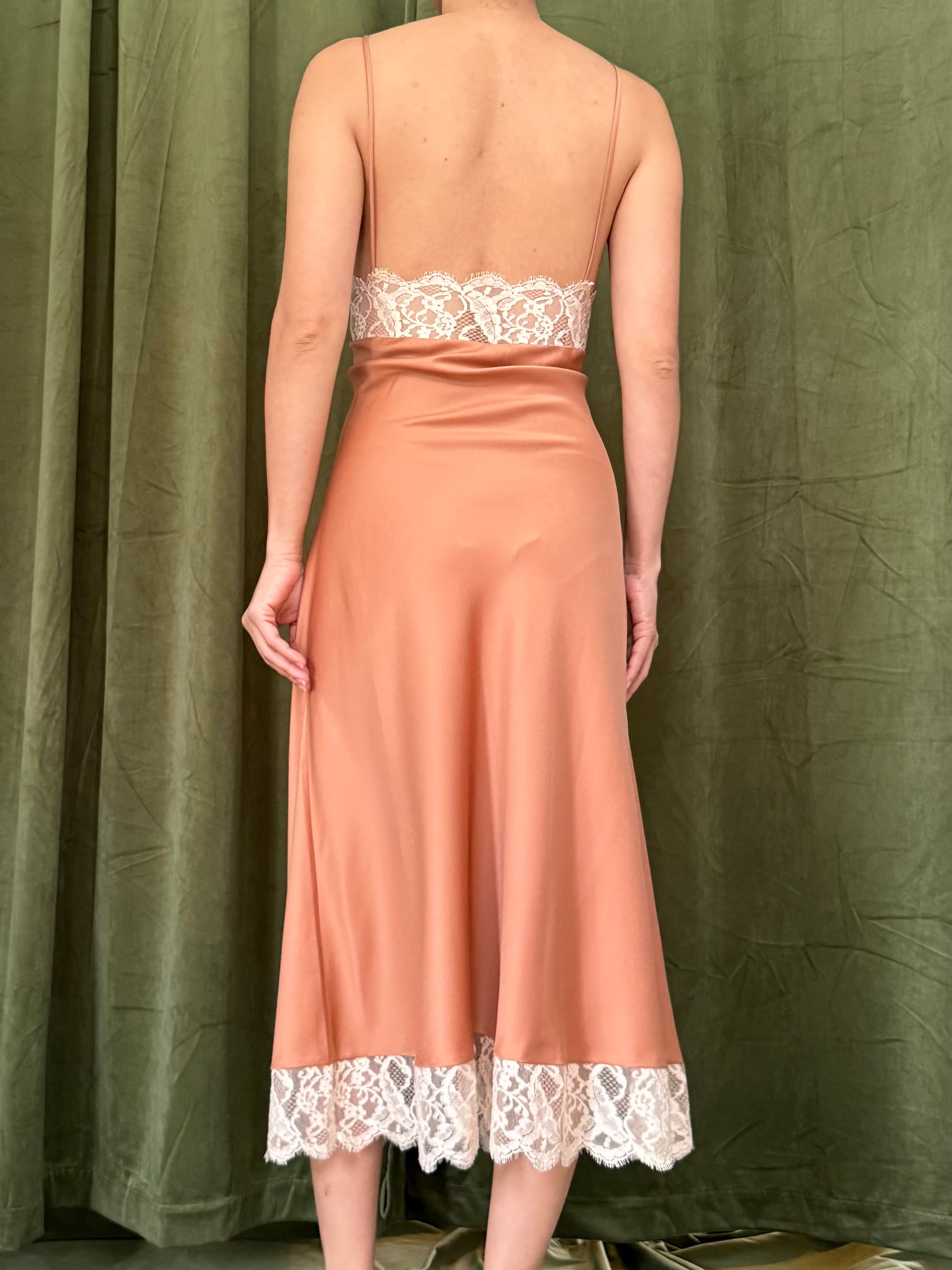 Vintage Rust Slip - M