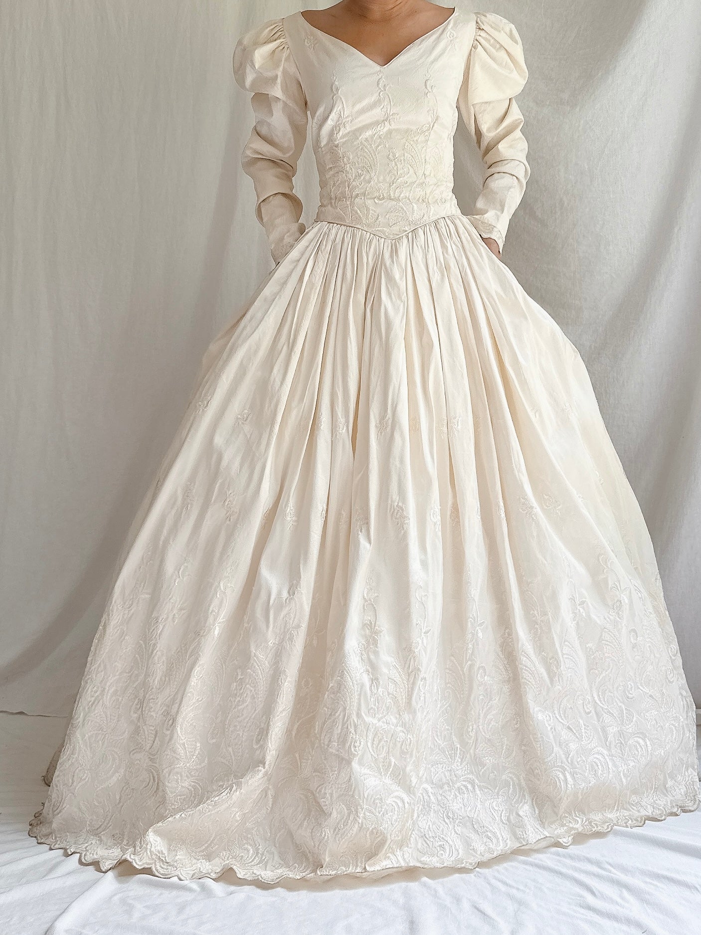 Vintage Silk Embroidered Gown - M