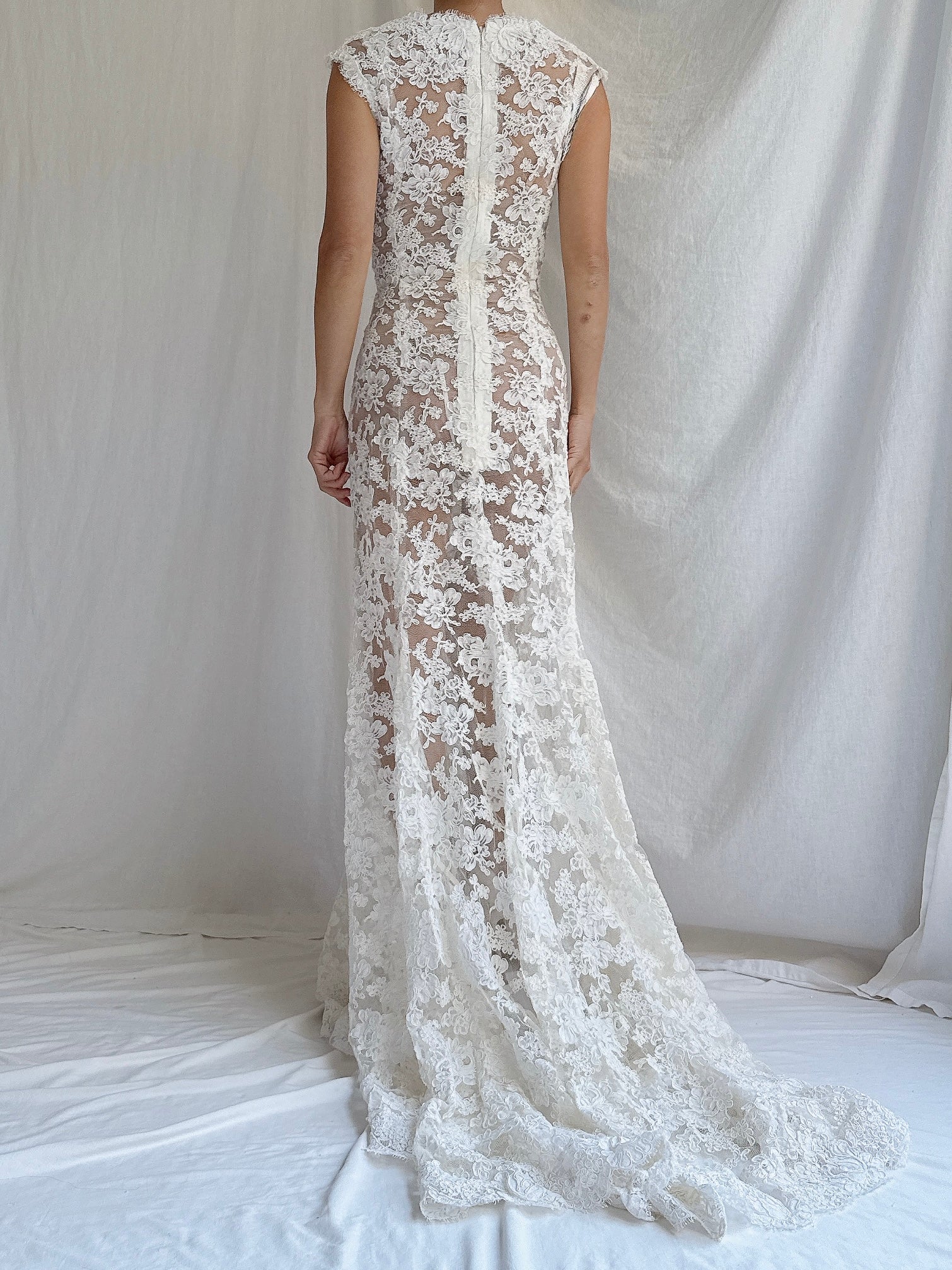 Vintage Monique Llhuilier Sheer Alencon Lace Gown - S/4