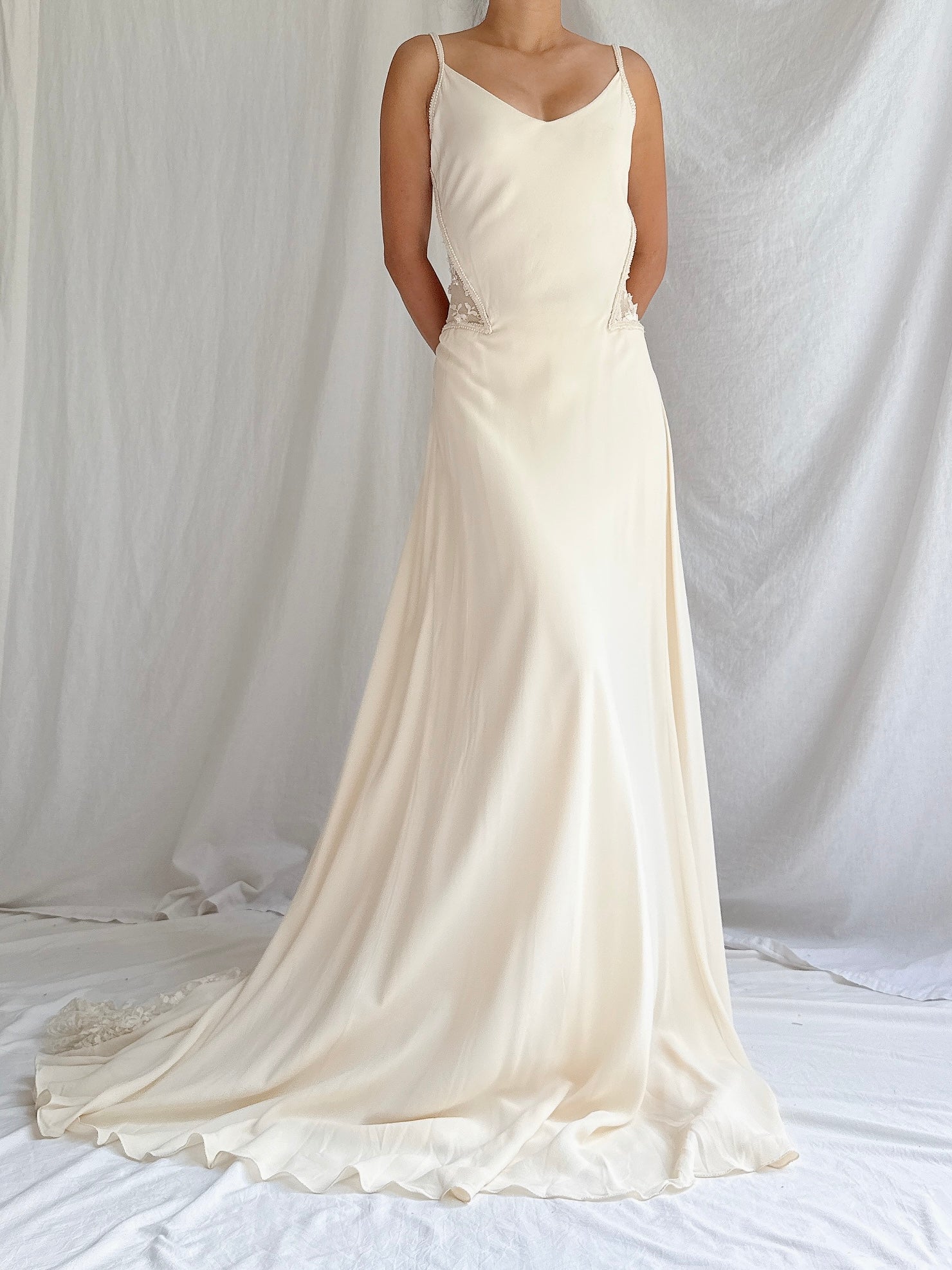Vintage Silk Crepe and Lace Gown - S/M/6