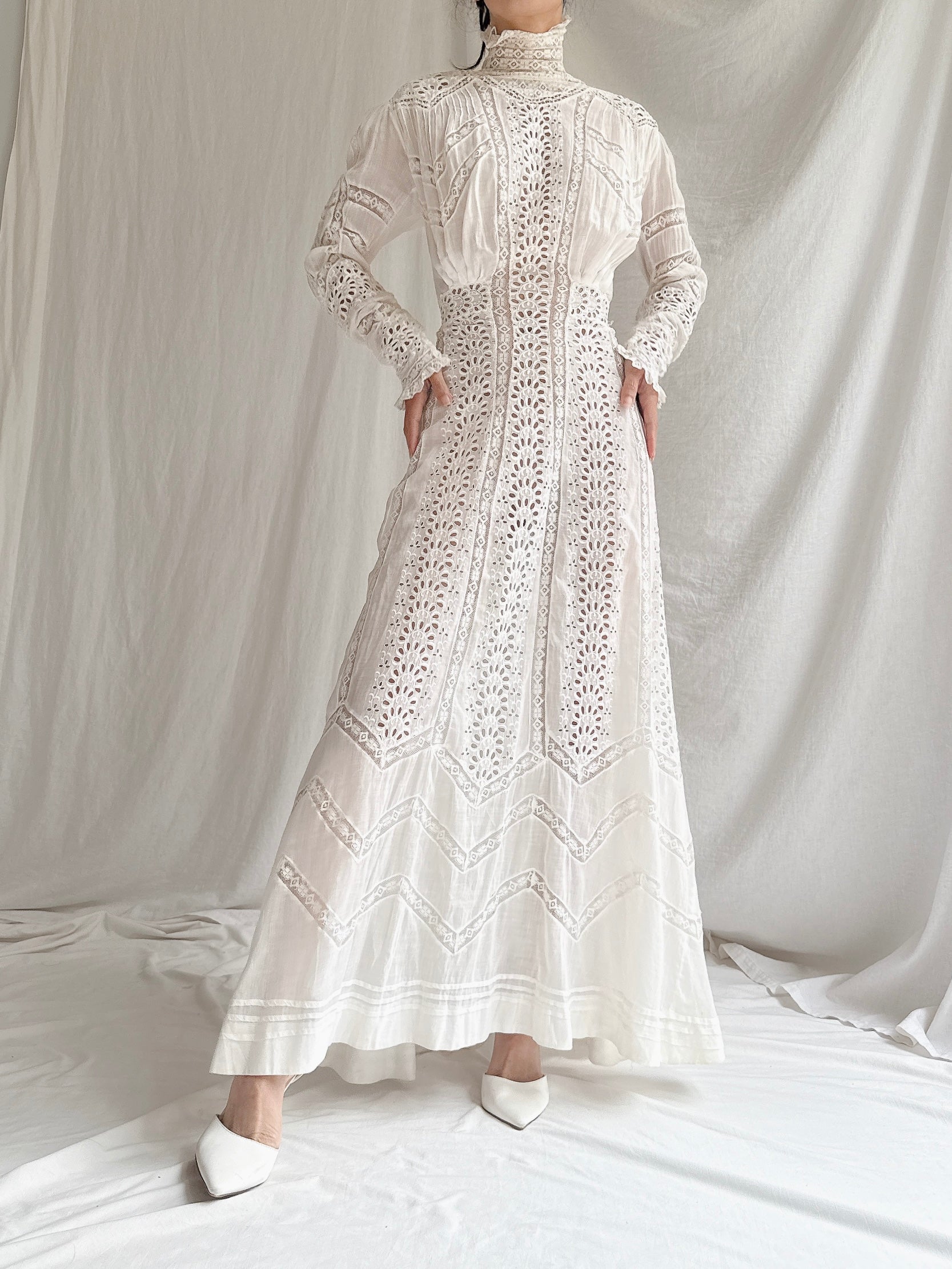 Victorian Cotton and Lace Dress - XS