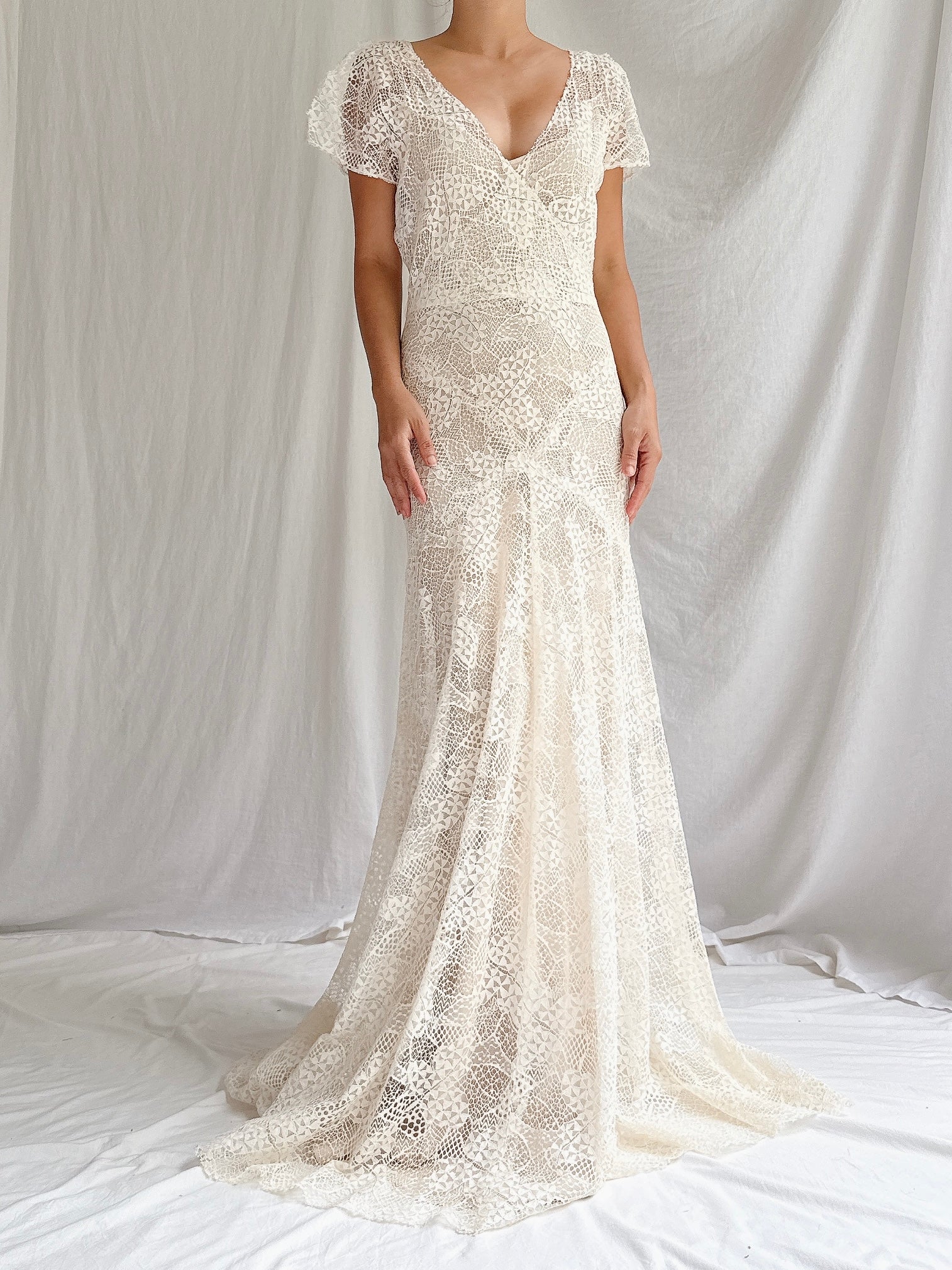 00 Monique Llhuilier Lace & Silk Gown - XS/2/4