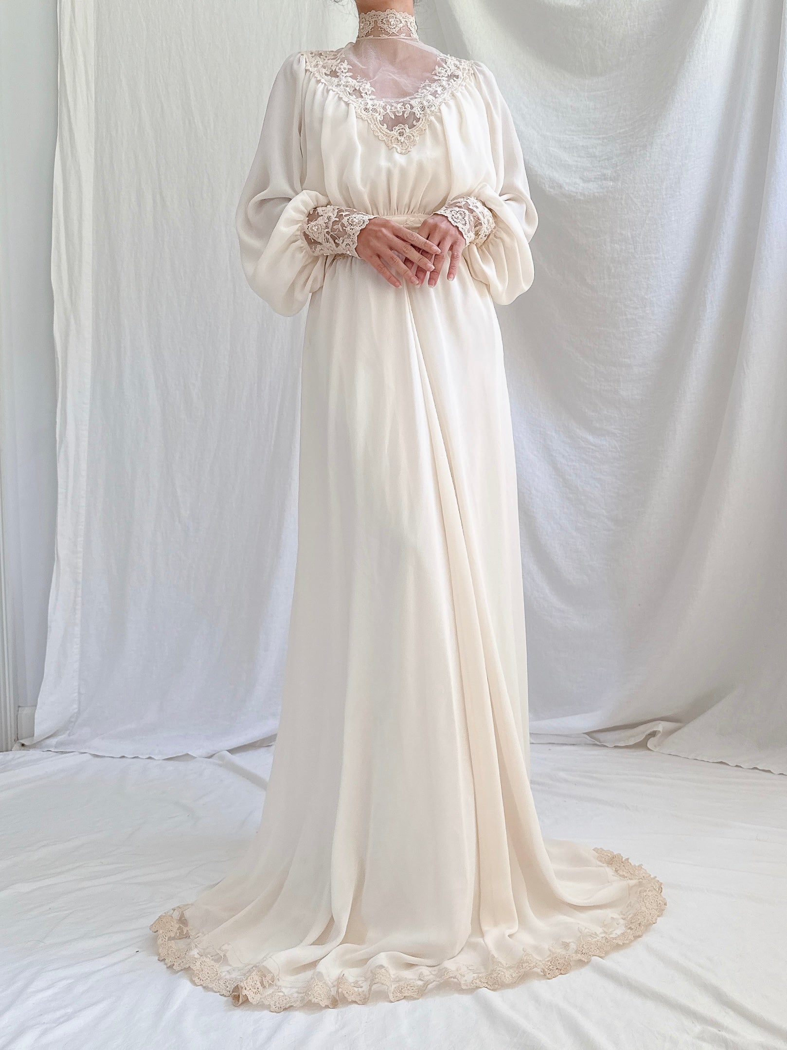 Vintage High-Neck Poet Sleeve Gown - S