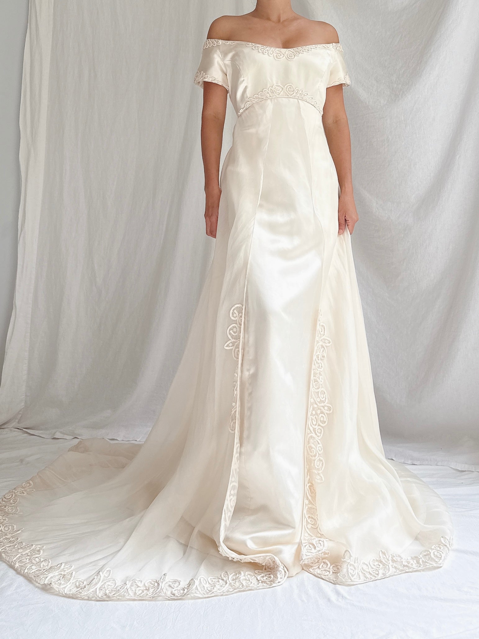 1990s Reem Acra Silk Organza and Charmeuse Gown - S/M 6