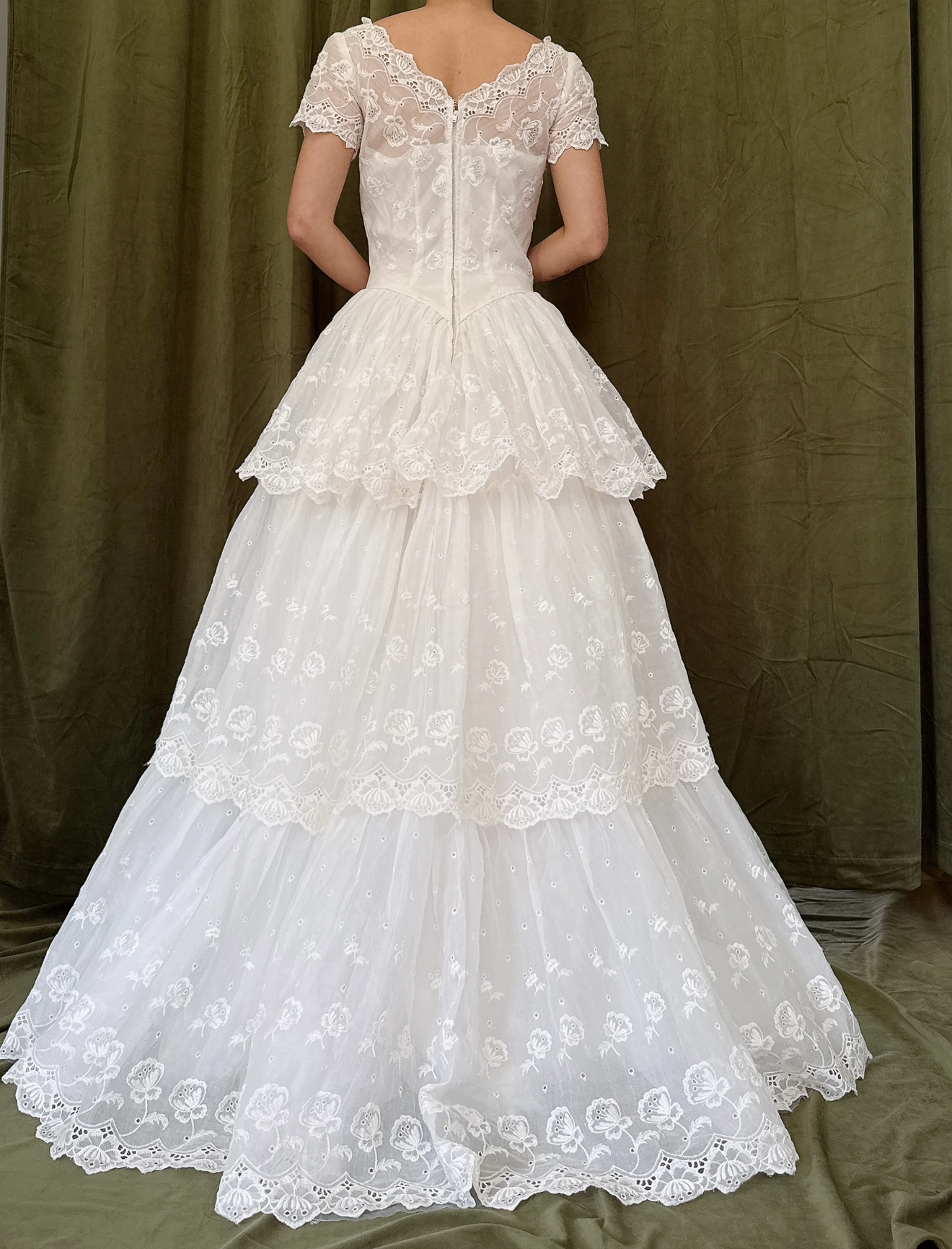 Vintage Embroidered Side Tiered Gown - XS