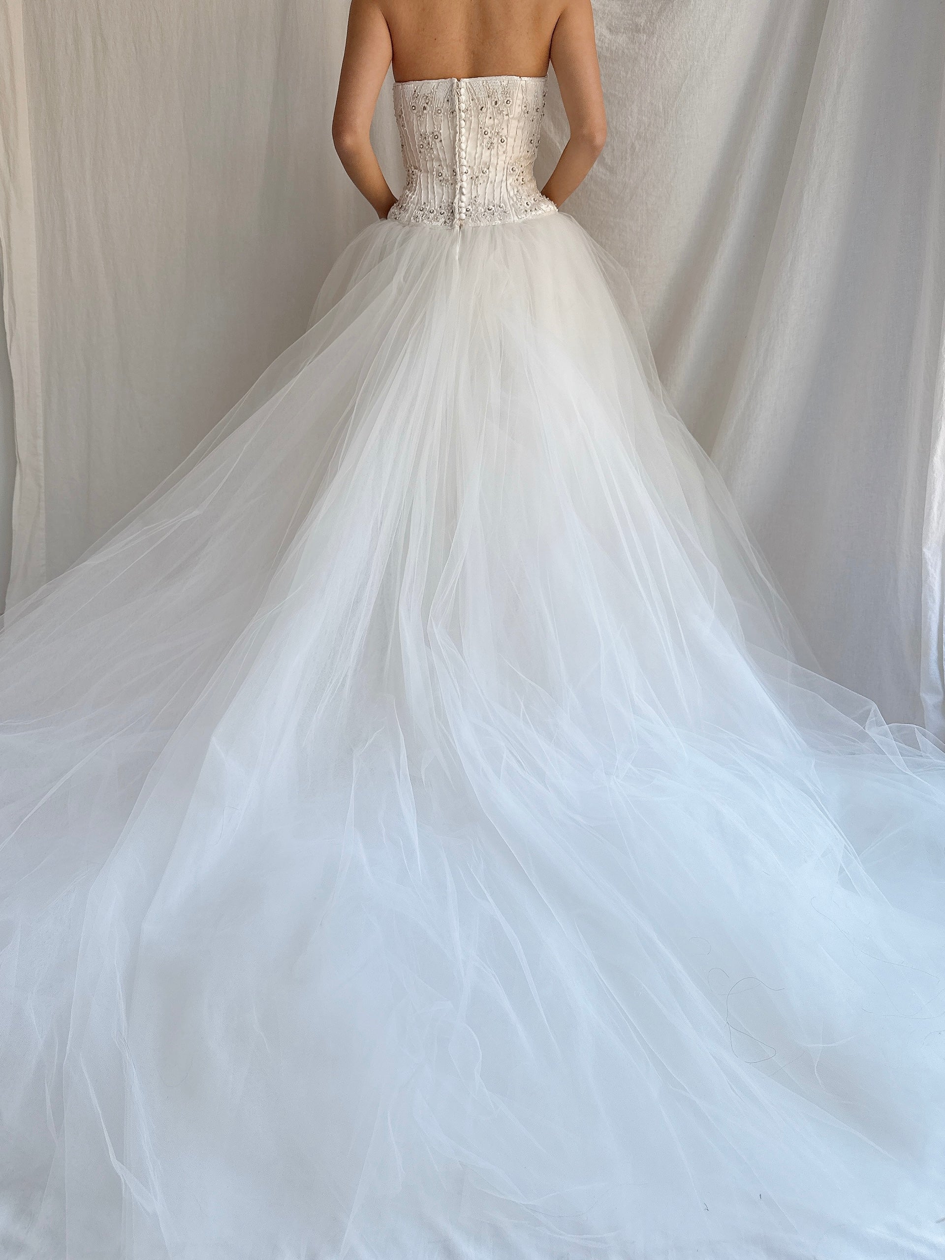 Vintage Paula Varsalona Couture Silk and Tulle Wedding Gown - M/8