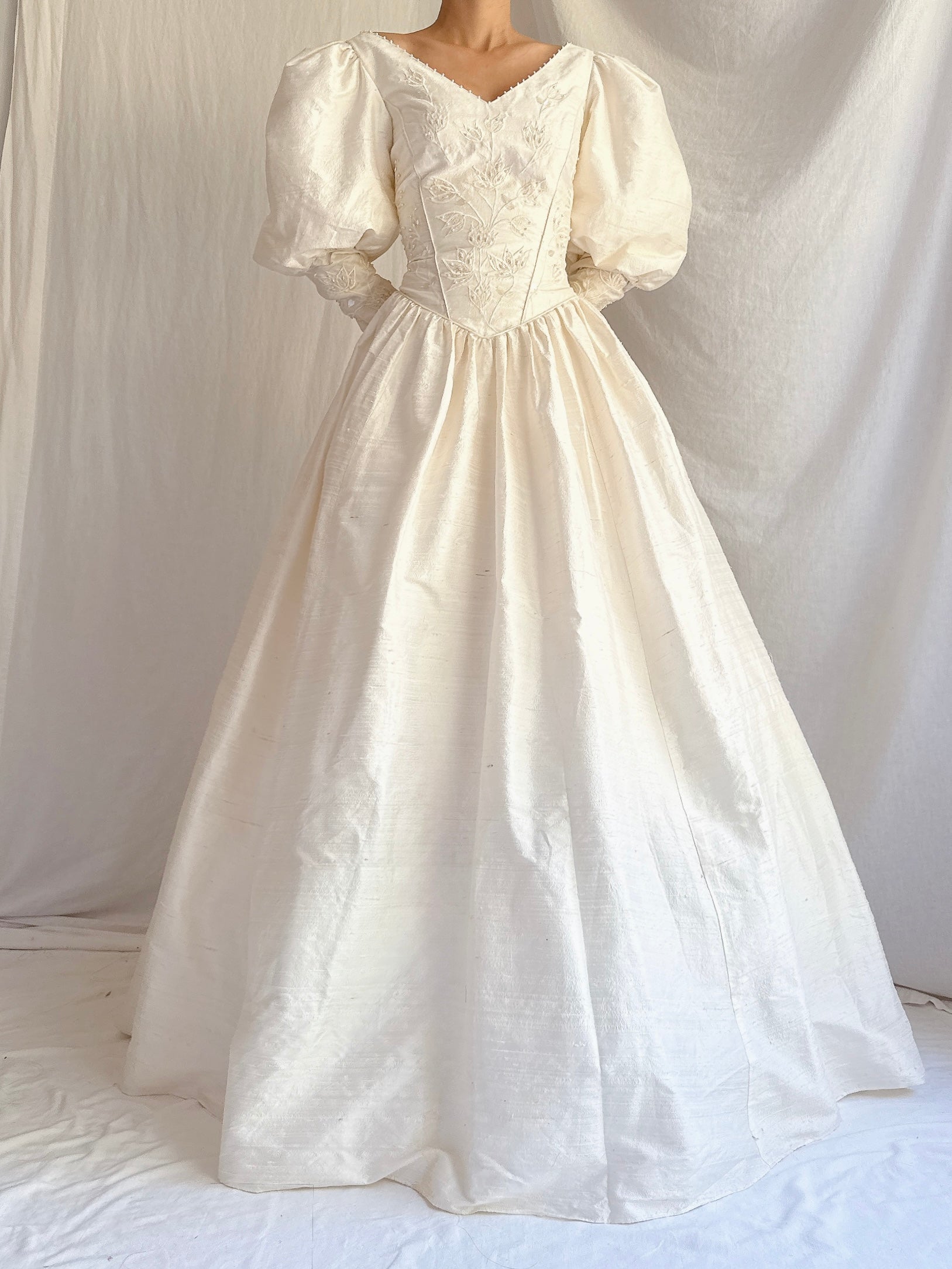 1980s Raw Silk Puff Sleeve Gown - 8/10
