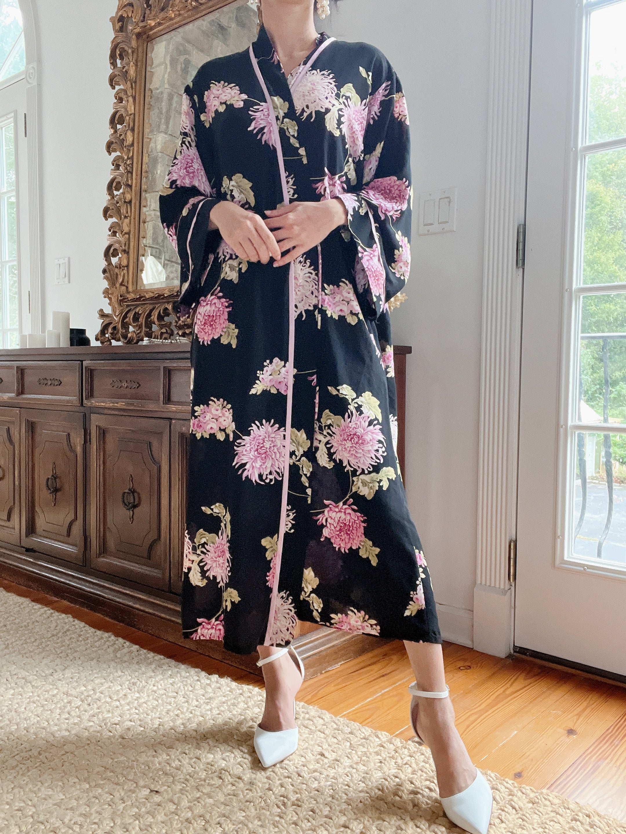 Oscar dela Renta Black Floral Robe